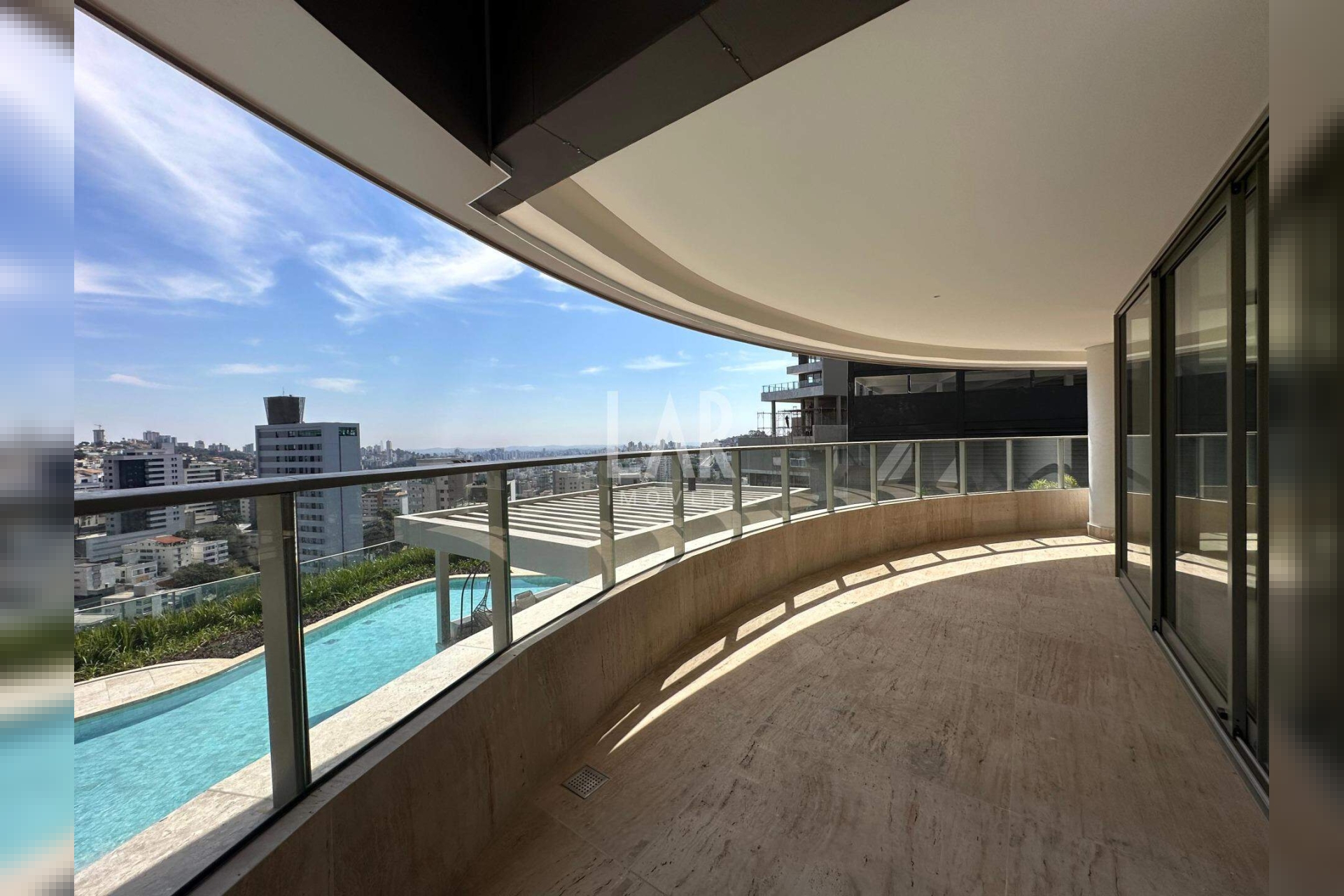 Apartamento de 4 quartos à venda, Santa Lúcia, Belo Horizonte - MG