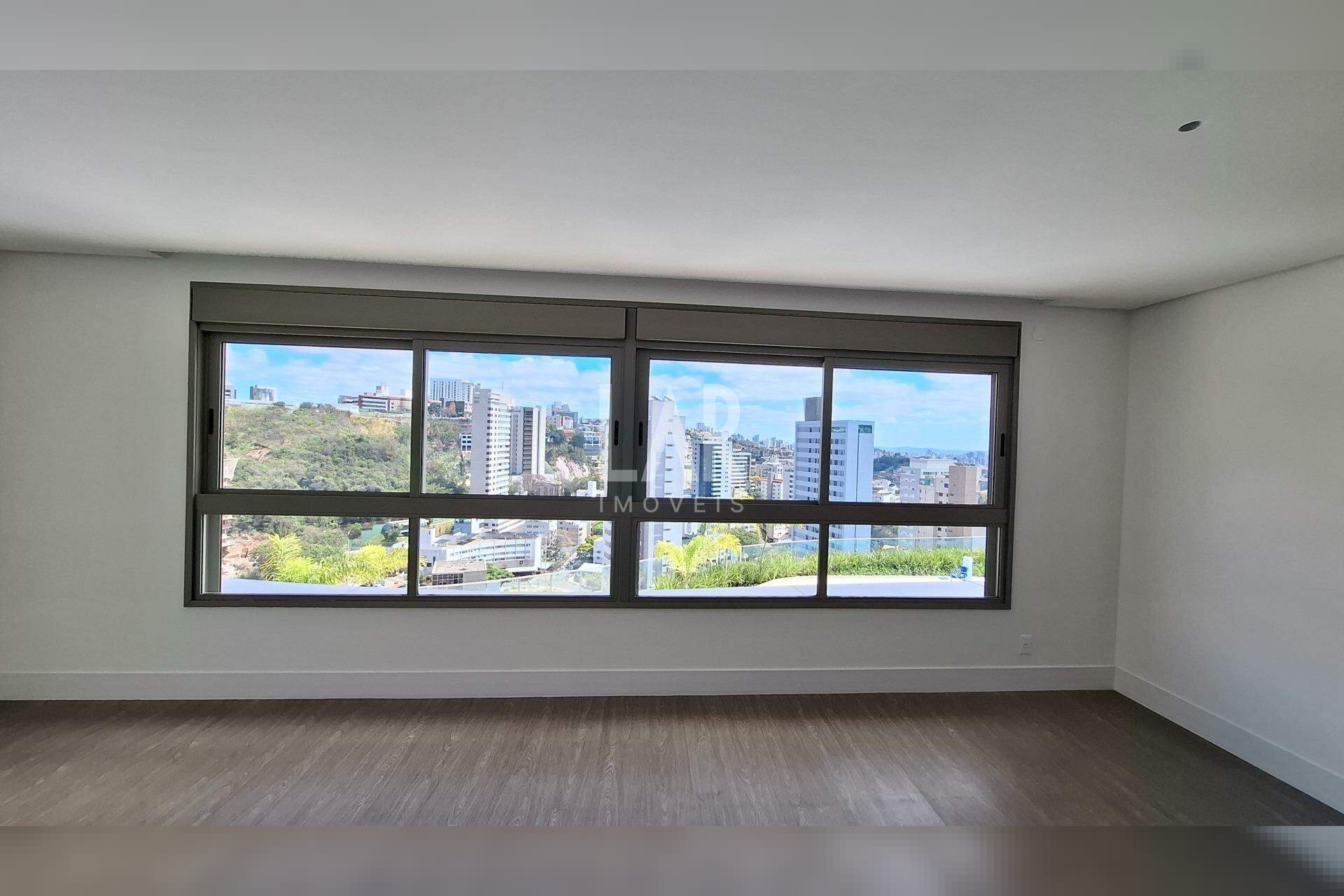Apartamento de 4 quartos à venda, Santa Lúcia, Belo Horizonte - MG