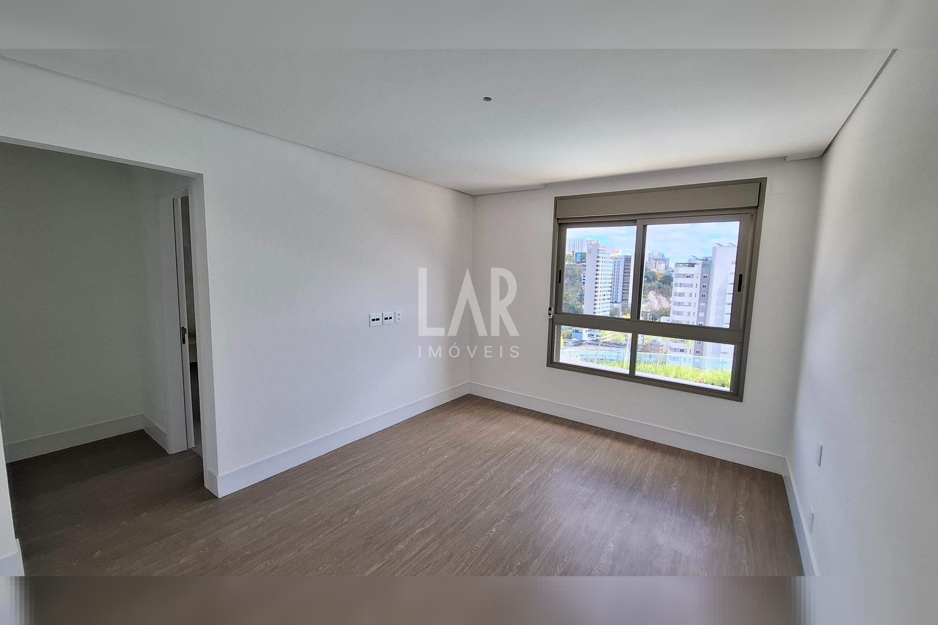 Apartamento de 4 quartos à venda, Santa Lúcia, Belo Horizonte - MG