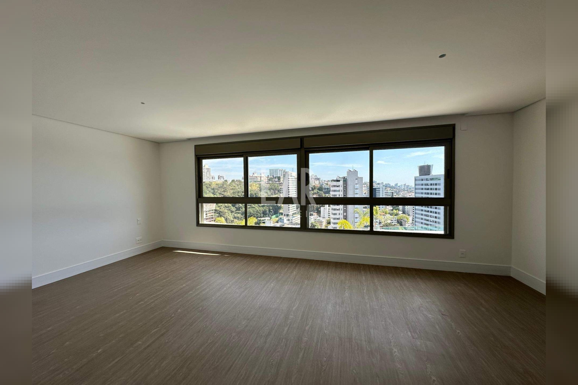Apartamento de 4 quartos à venda, Santa Lúcia, Belo Horizonte - MG