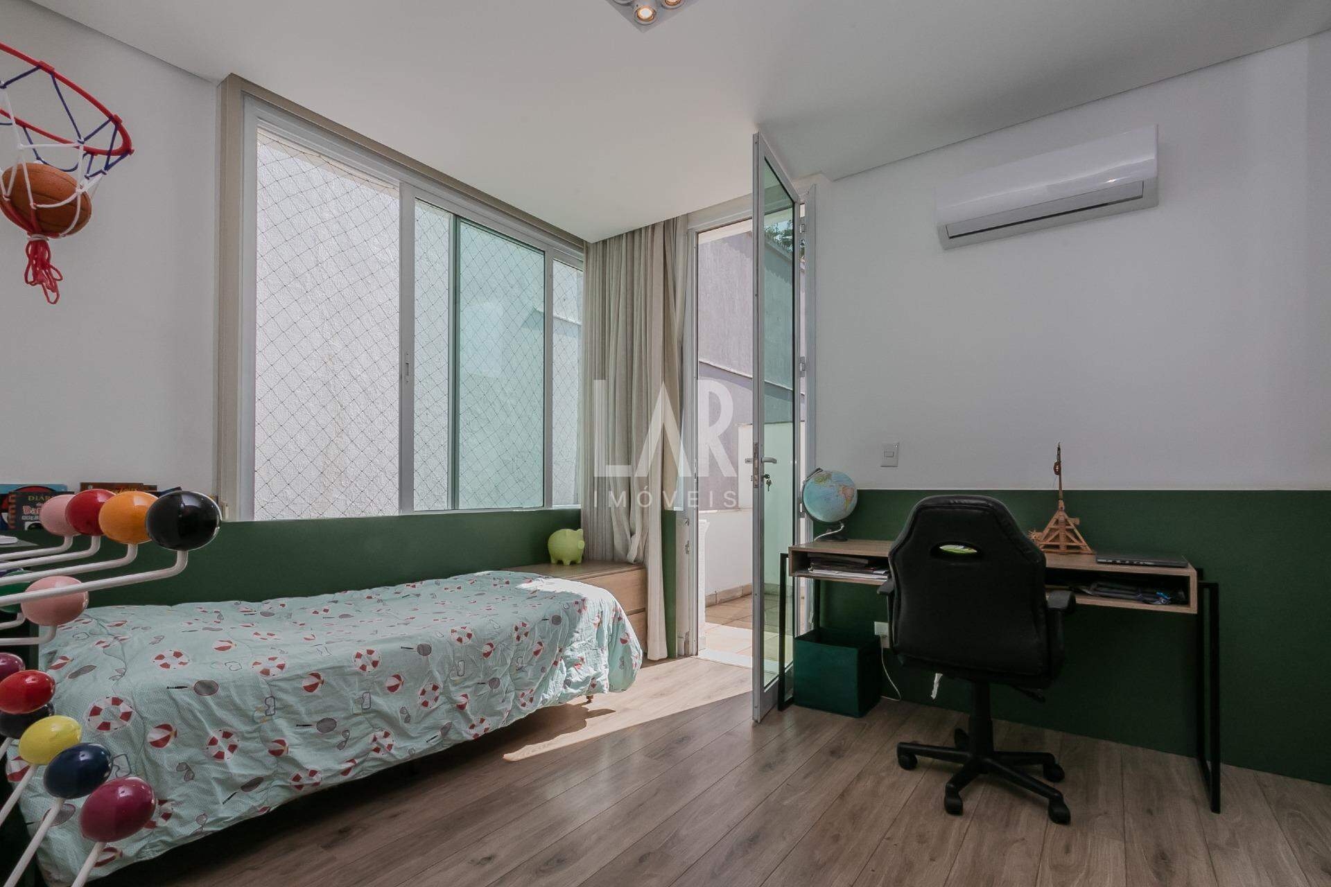 Casa de 4 quartos à venda, São Bento, Belo Horizonte - MG