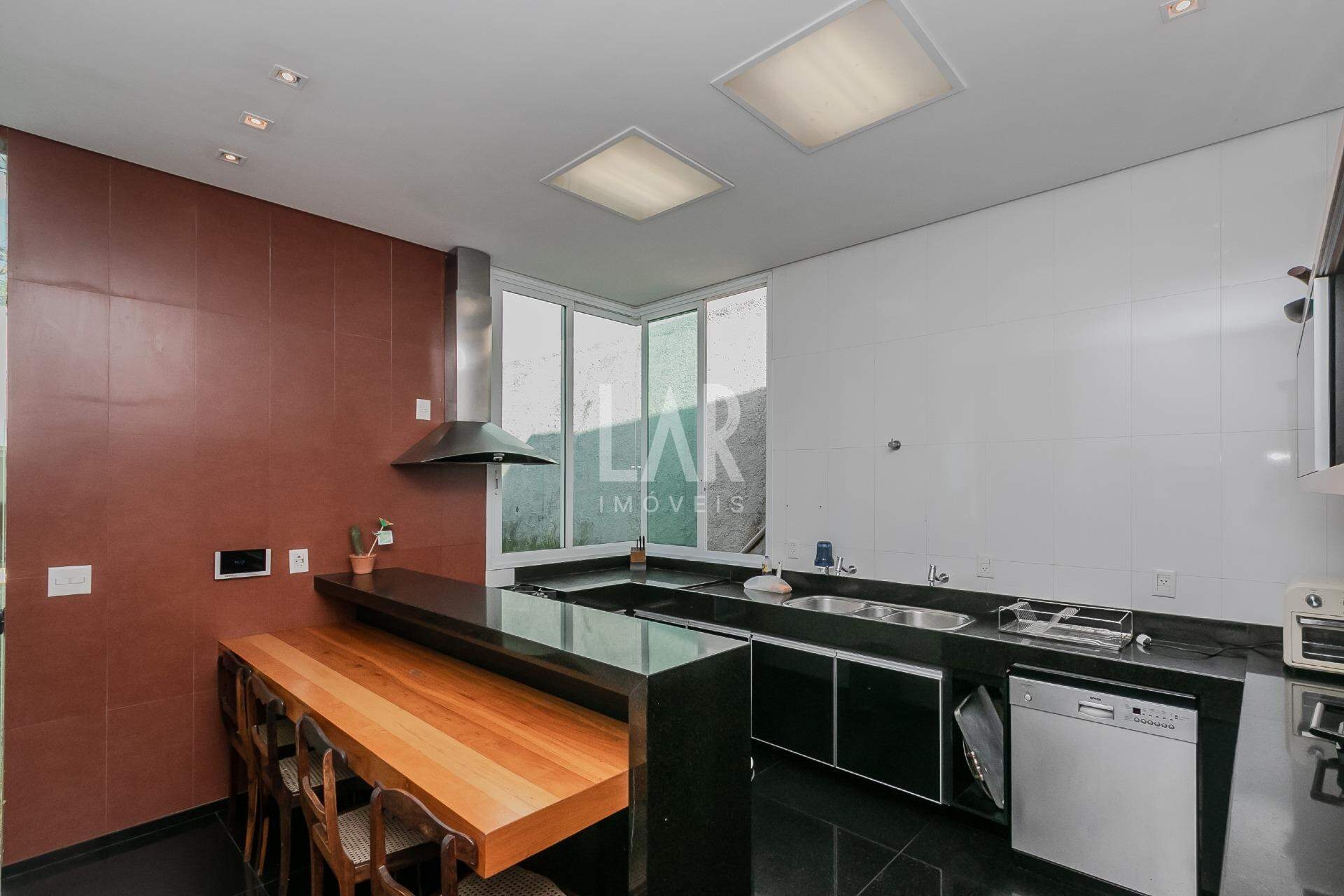 Casa de 4 quartos à venda, São Bento, Belo Horizonte - MG