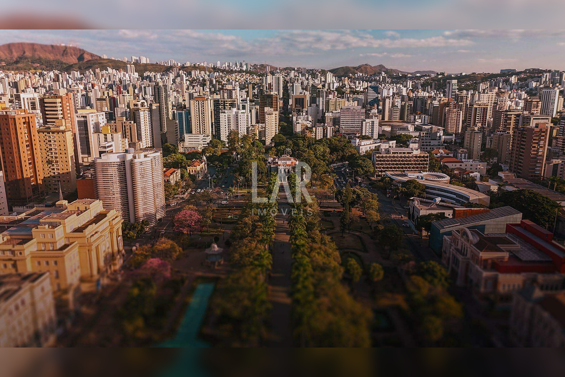 Apartamento de 2 quartos à venda, Lourdes, Belo Horizonte - MG
