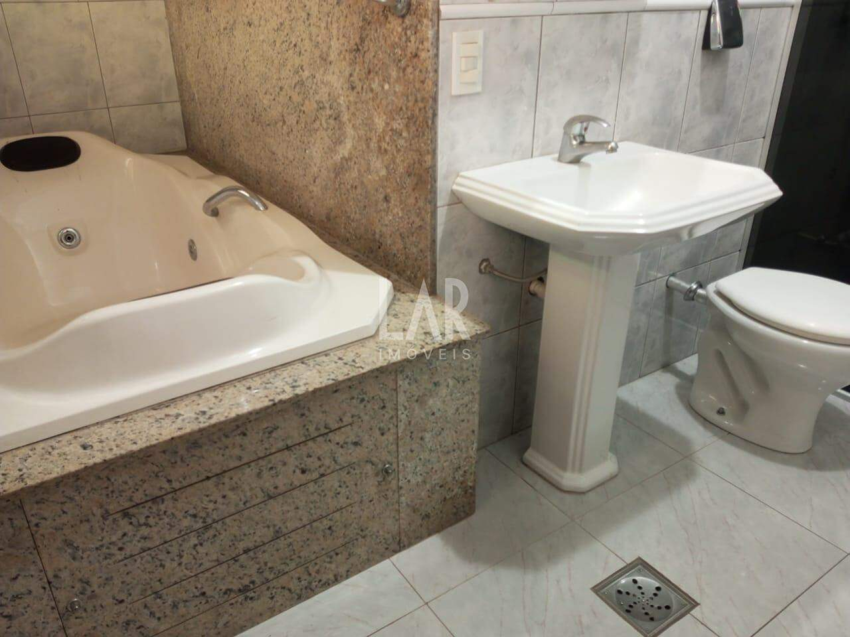 Casa de 4 quartos à venda, Betânia, Belo Horizonte - MG