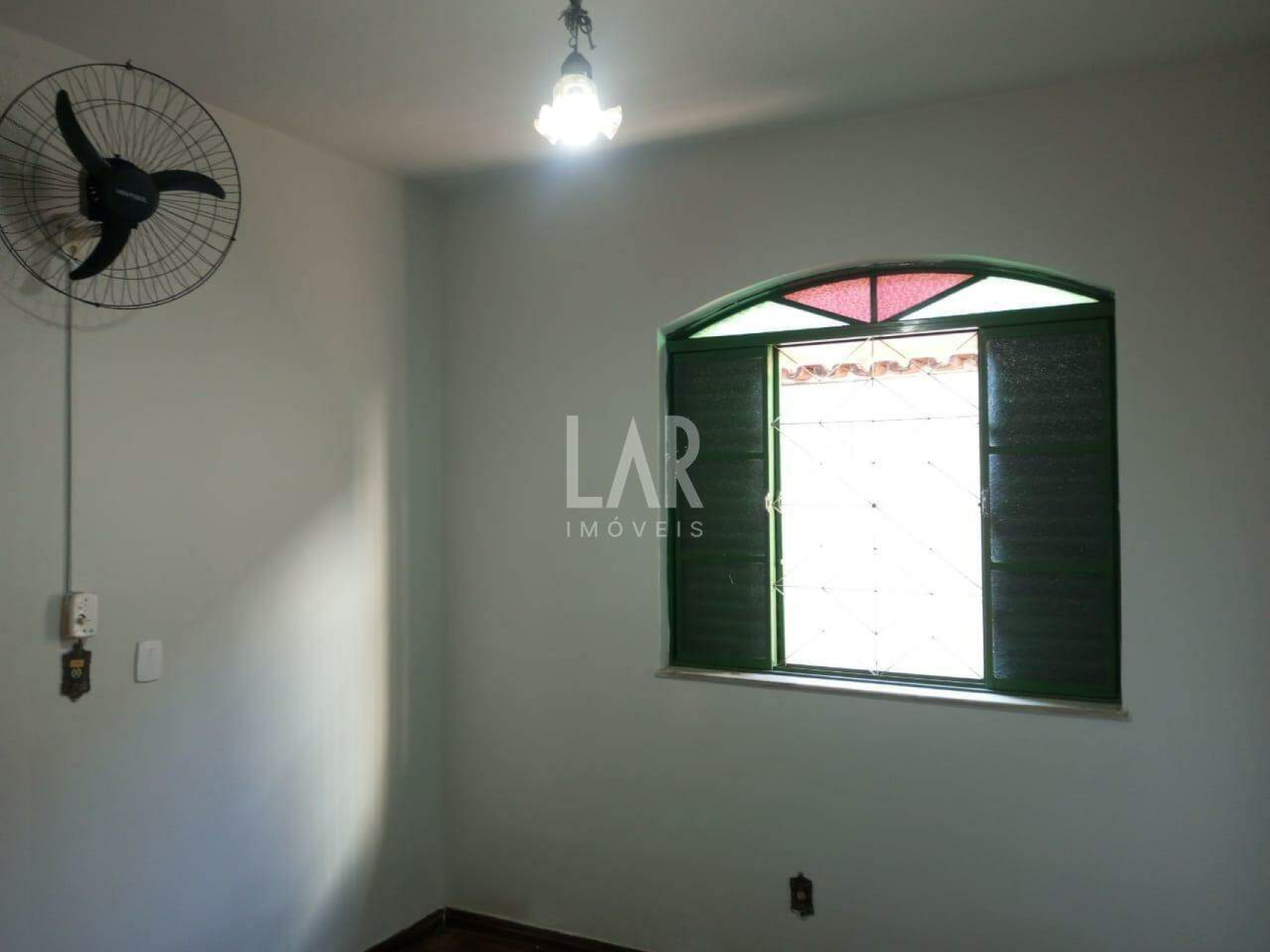 Casa de 4 quartos à venda, Betânia, Belo Horizonte - MG