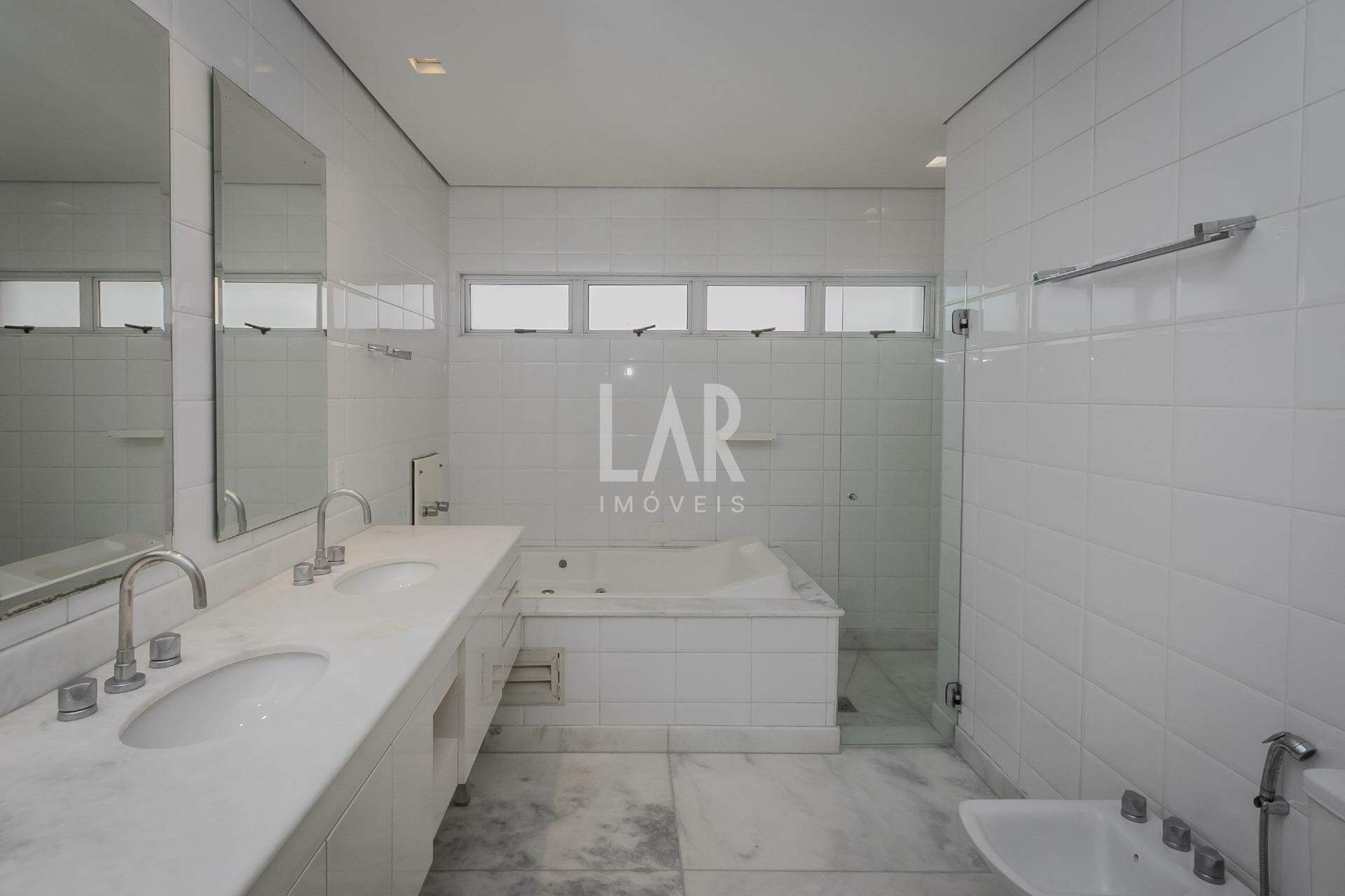 Apartamento de 1 quarto à venda, Lourdes, Belo Horizonte - MG