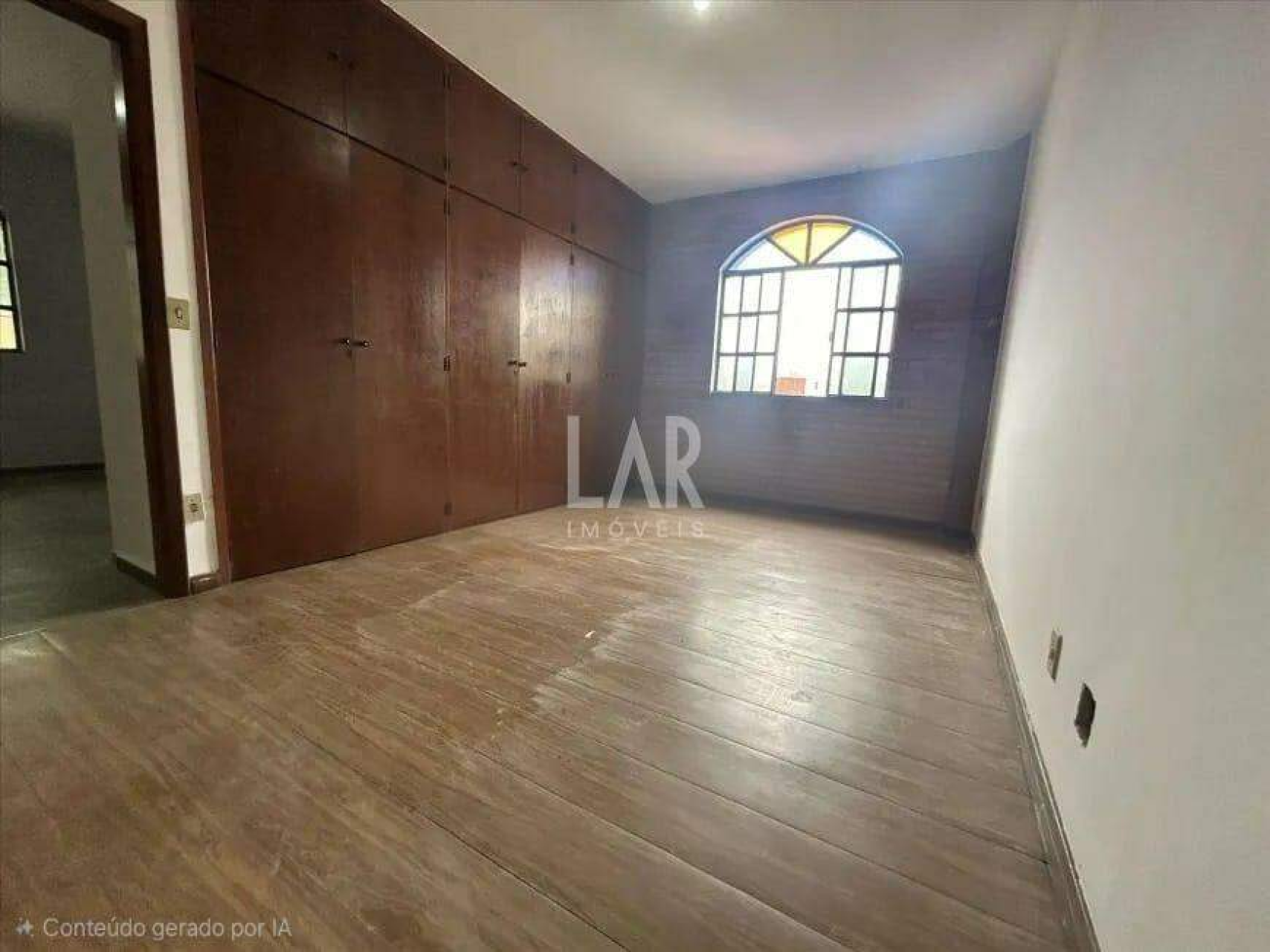 Casa de 4 quartos à venda, Cidade Nova, Belo Horizonte - MG