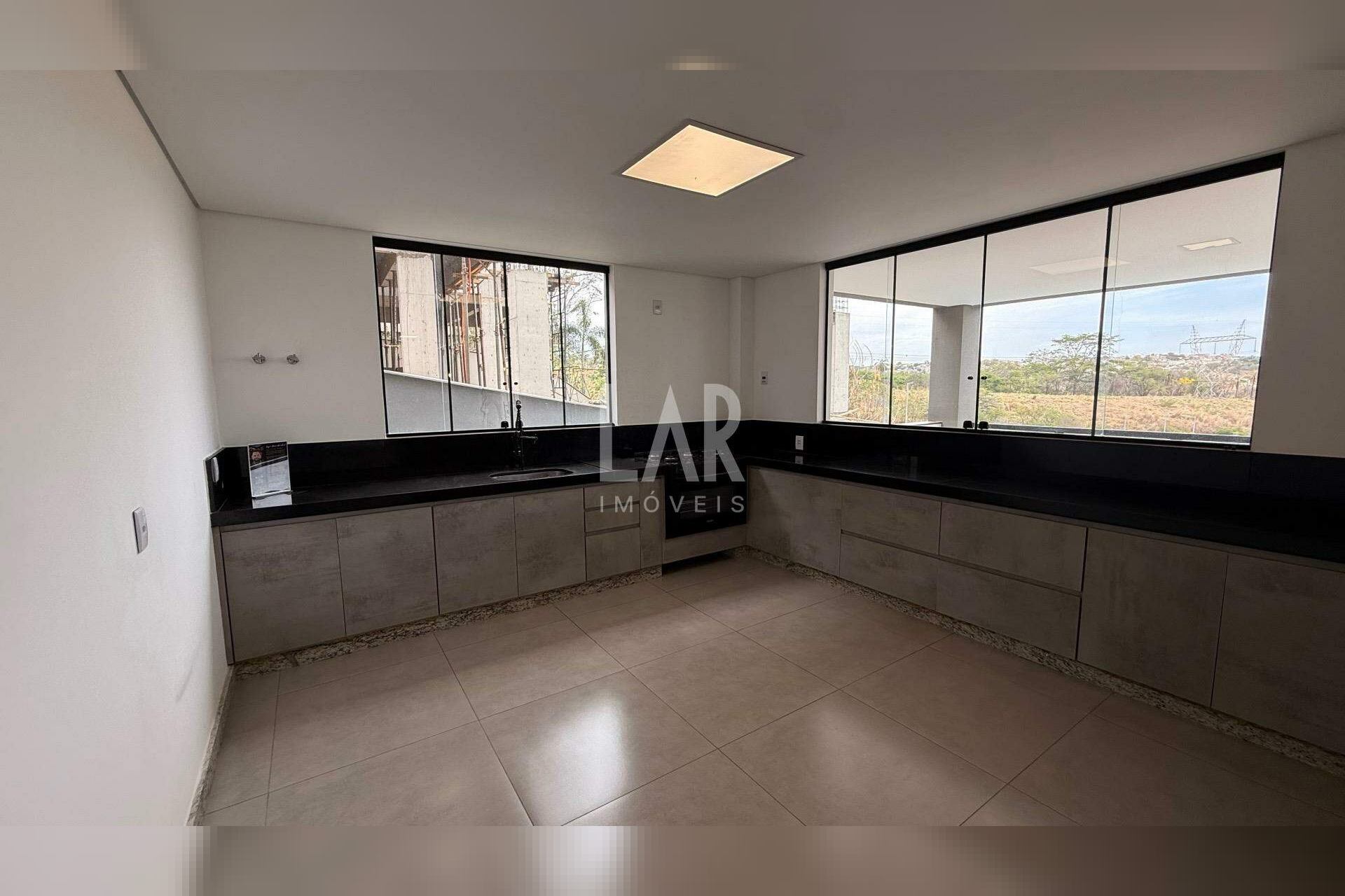 Casa de 4 quartos para alugar, Alphaville Vespasiano, Vespasiano - MG