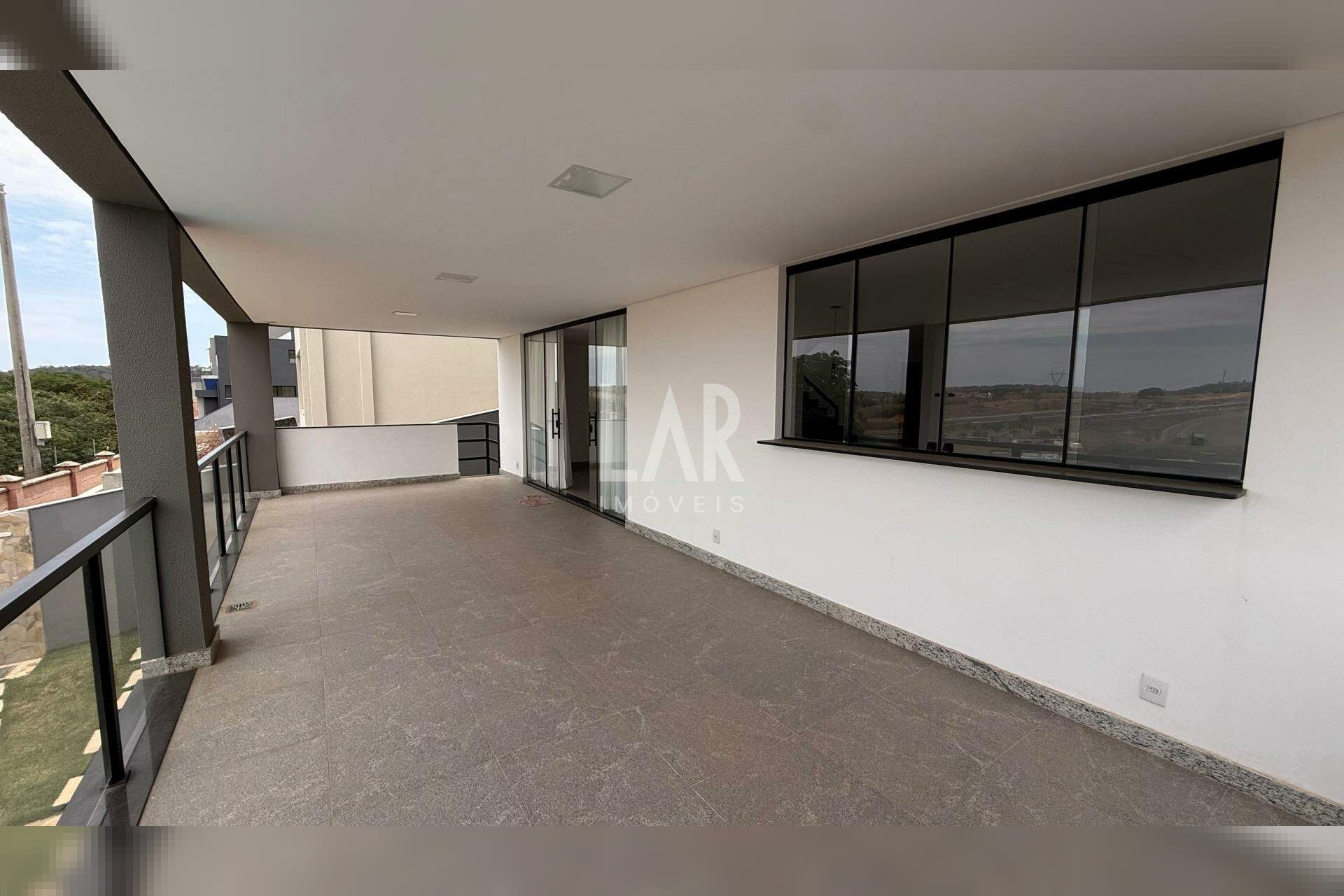 Casa de 4 quartos para alugar, Alphaville Vespasiano, Vespasiano - MG