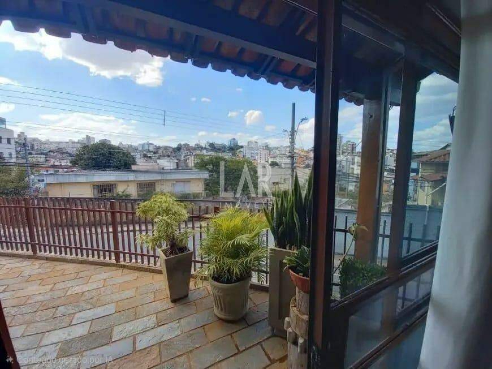 Casa de 3 quartos à venda, Sagrada Família, Belo Horizonte - MG