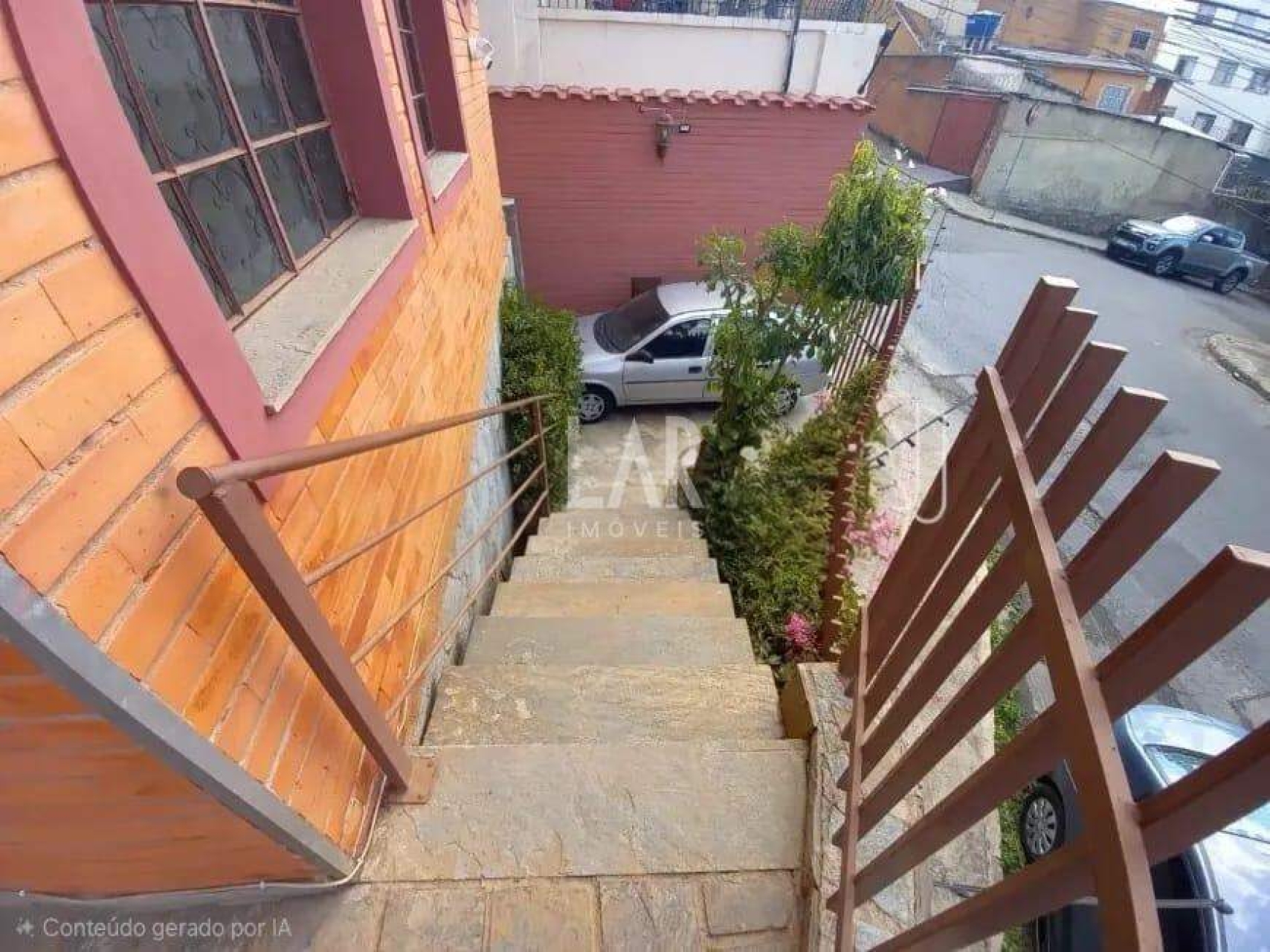 Casa de 3 quartos à venda, Sagrada Família, Belo Horizonte - MG