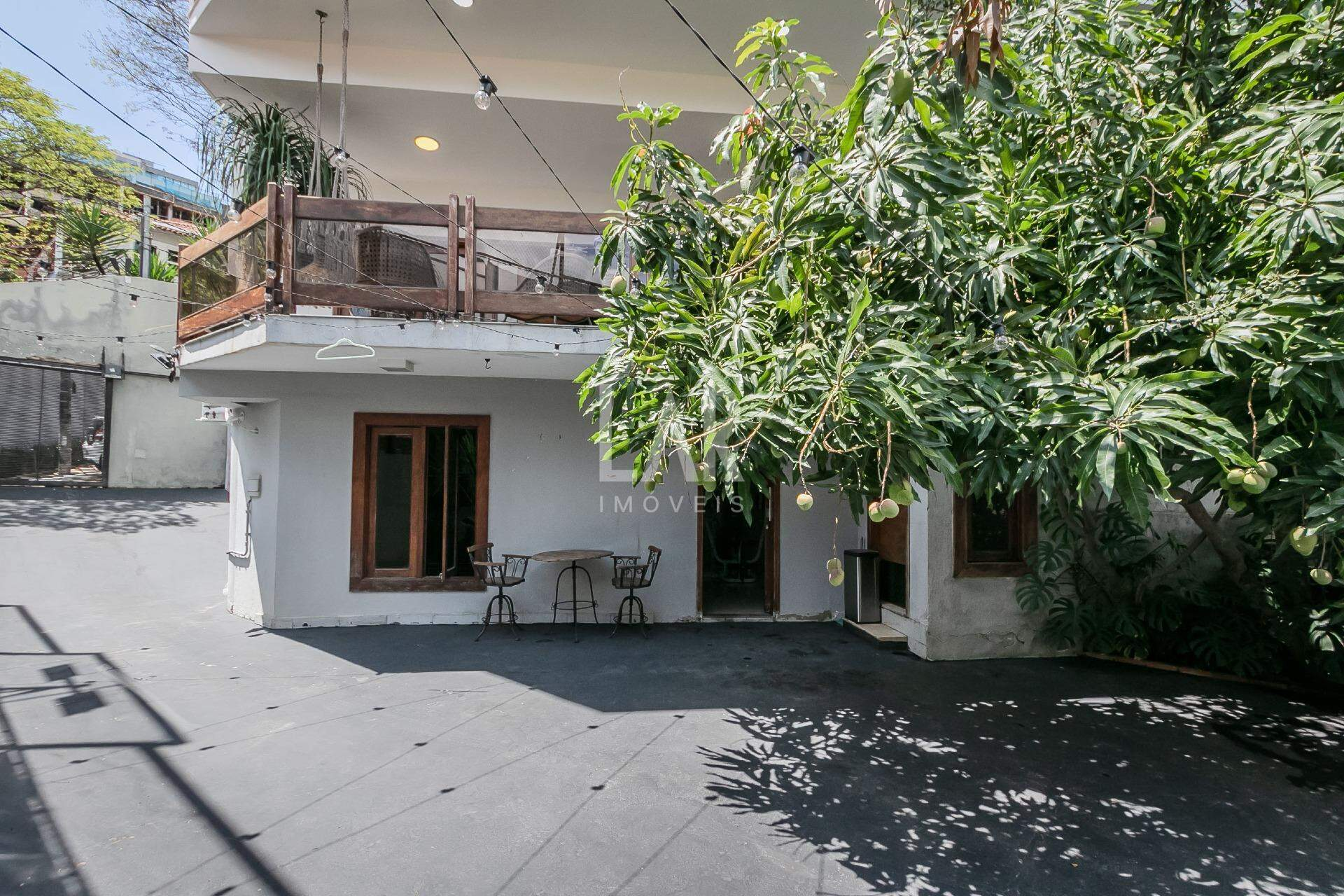 Casa de 3 quartos à venda, Santa Lúcia, Belo Horizonte - MG