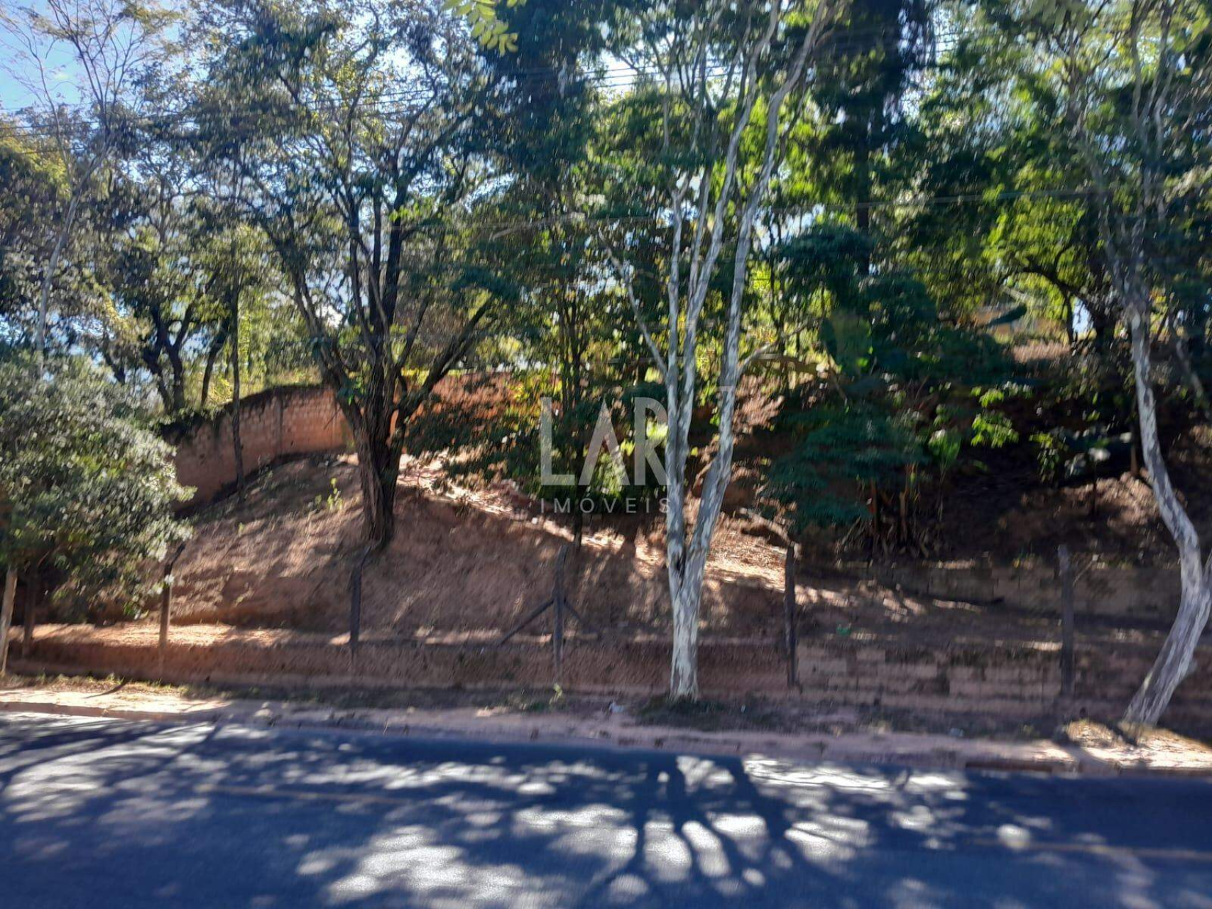 Lote - Terreno à venda, Braúnas, Belo Horizonte - MG