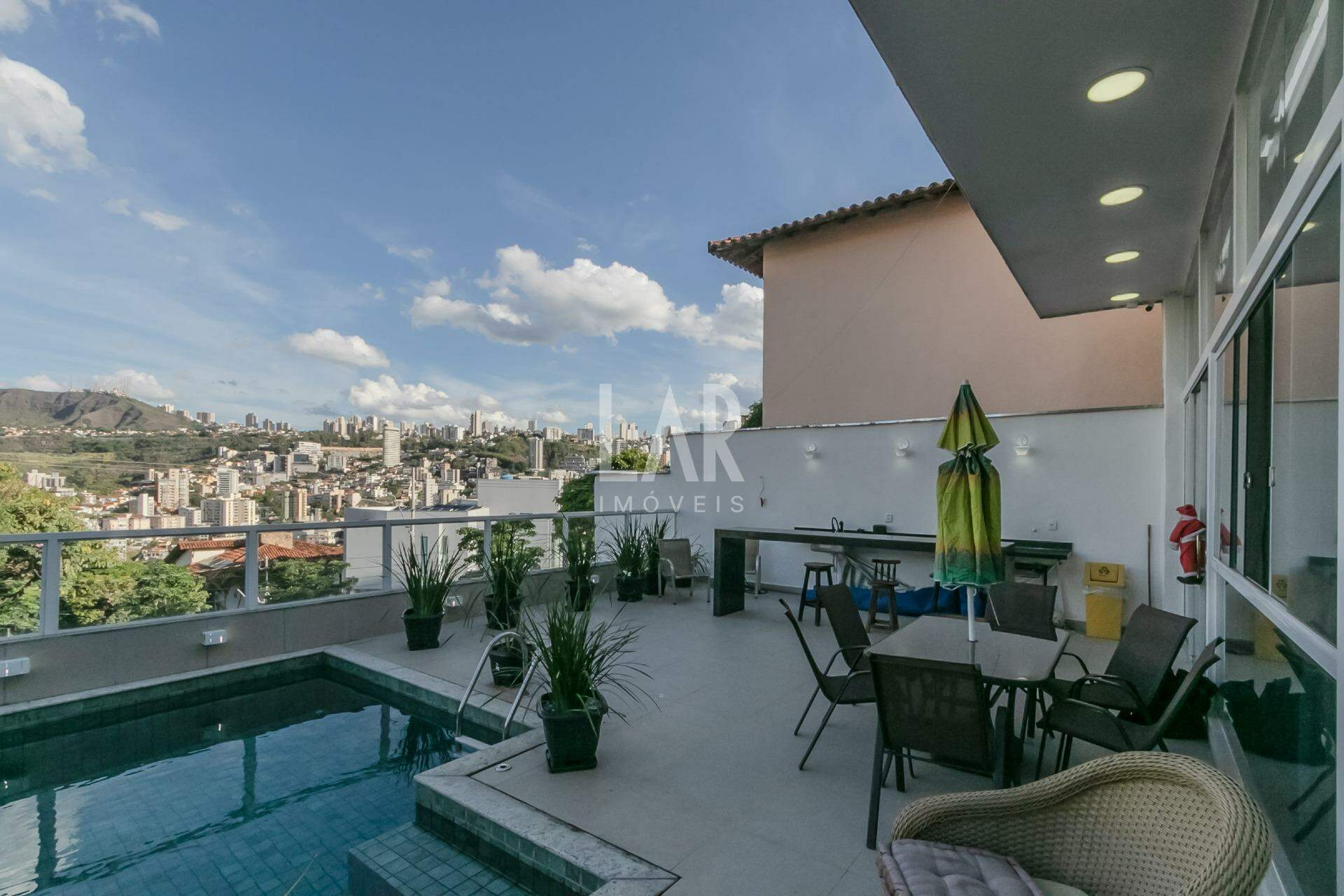 Casa de 4 quartos à venda, São Bento, Belo Horizonte - MG