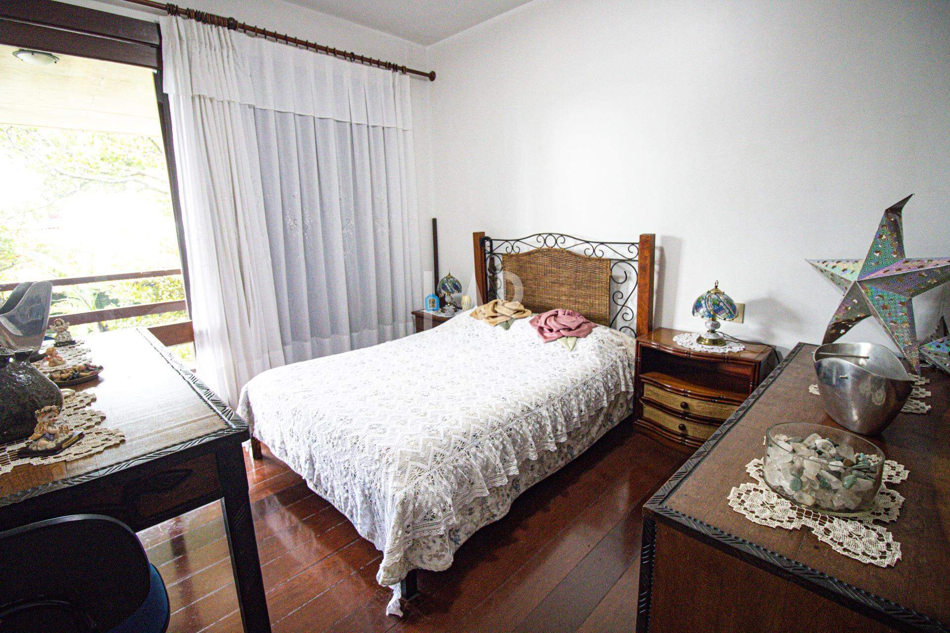 Casa de 5 quartos para alugar, Belvedere, Belo Horizonte - MG