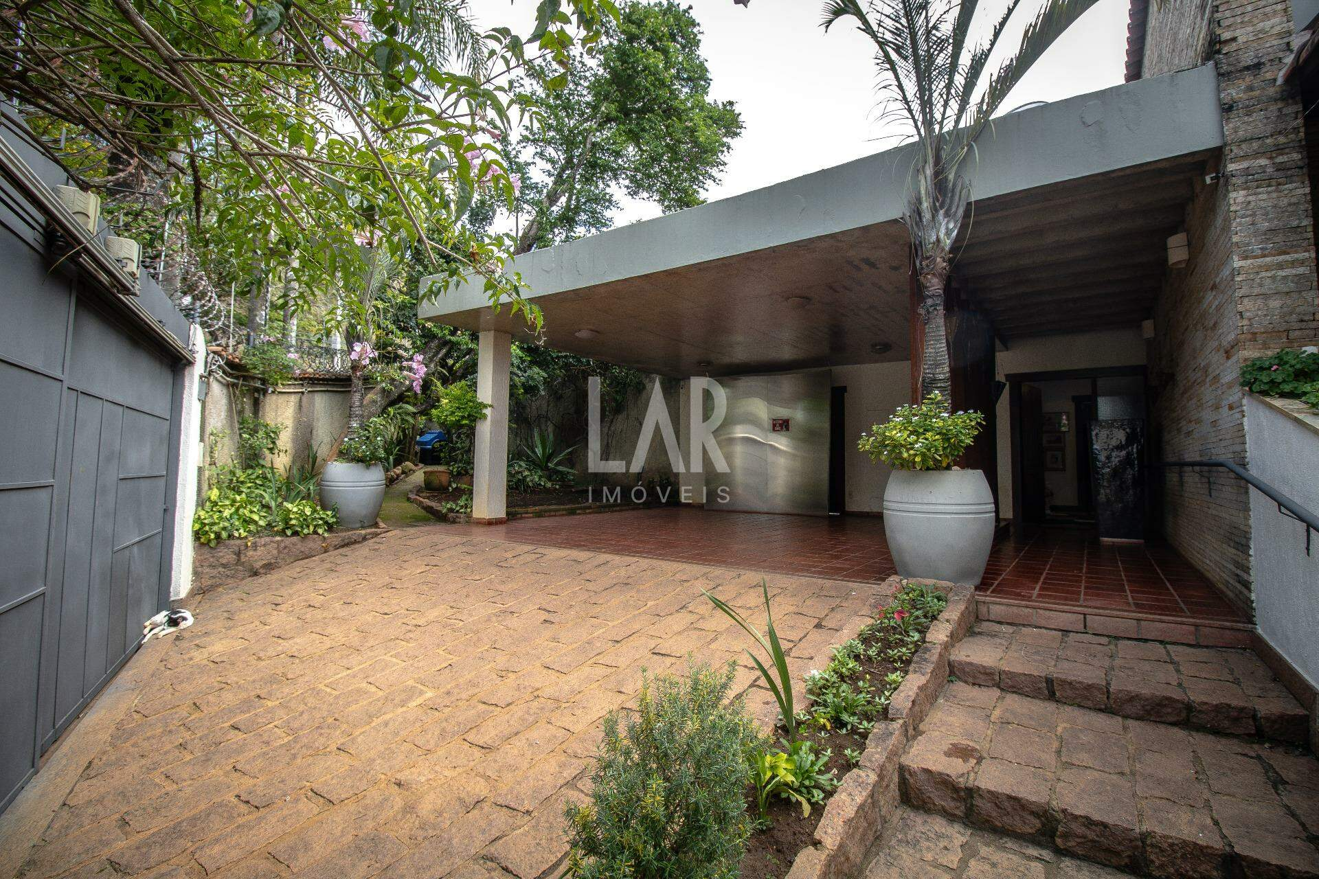 Casa de 5 quartos para alugar, Belvedere, Belo Horizonte - MG