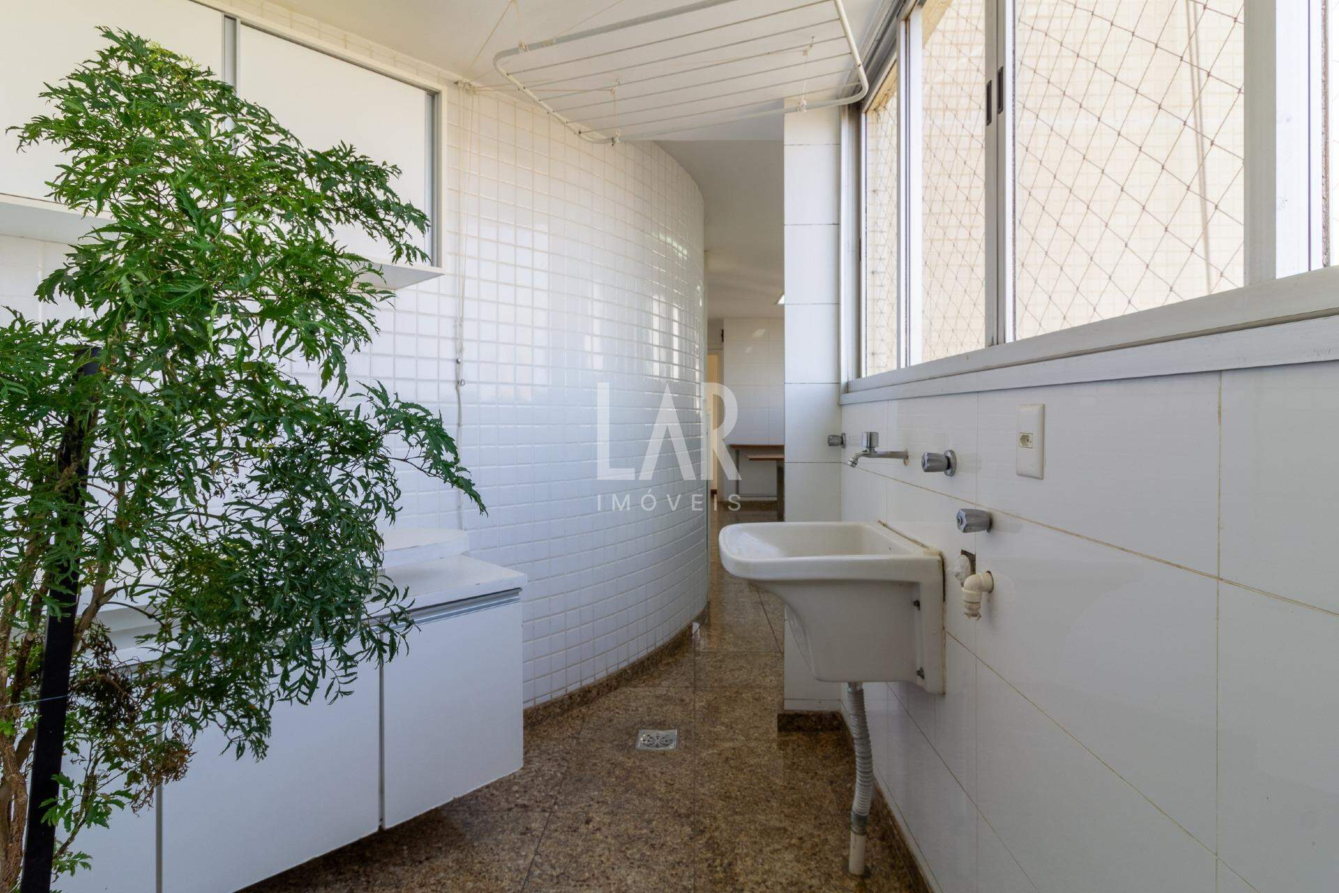 Apartamento de 5 quartos à venda, Serra, Belo Horizonte - MG