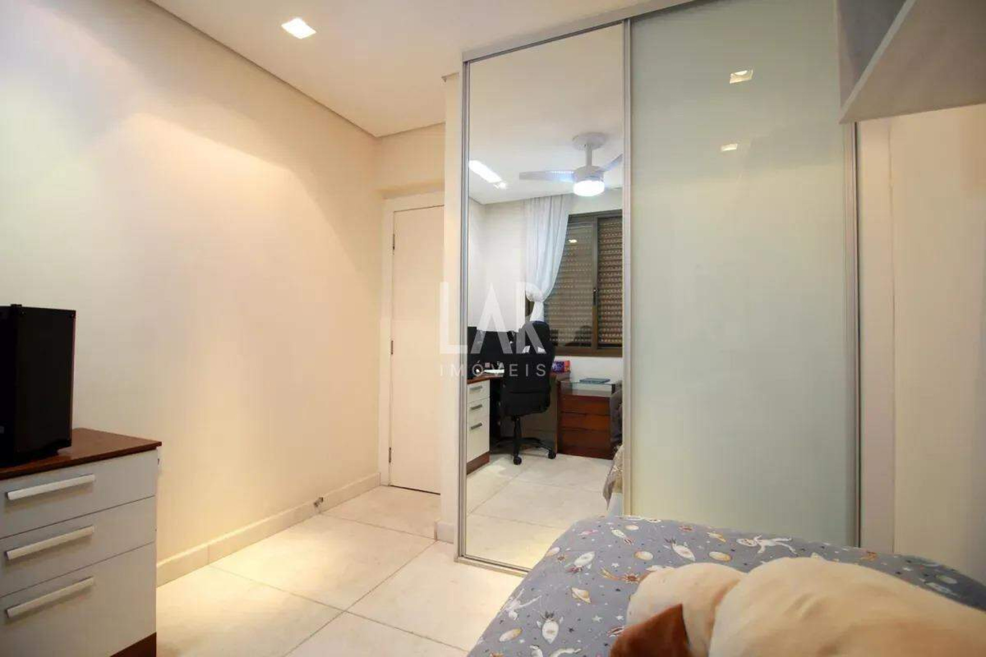 Apartamento de 4 quartos à venda, Cruzeiro, Belo Horizonte - MG