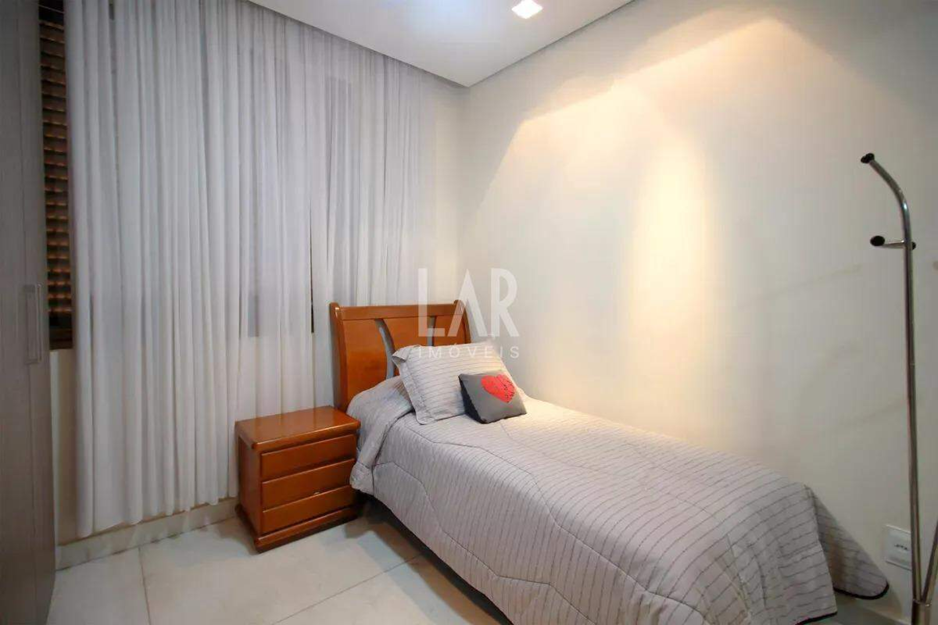 Apartamento de 4 quartos à venda, Cruzeiro, Belo Horizonte - MG