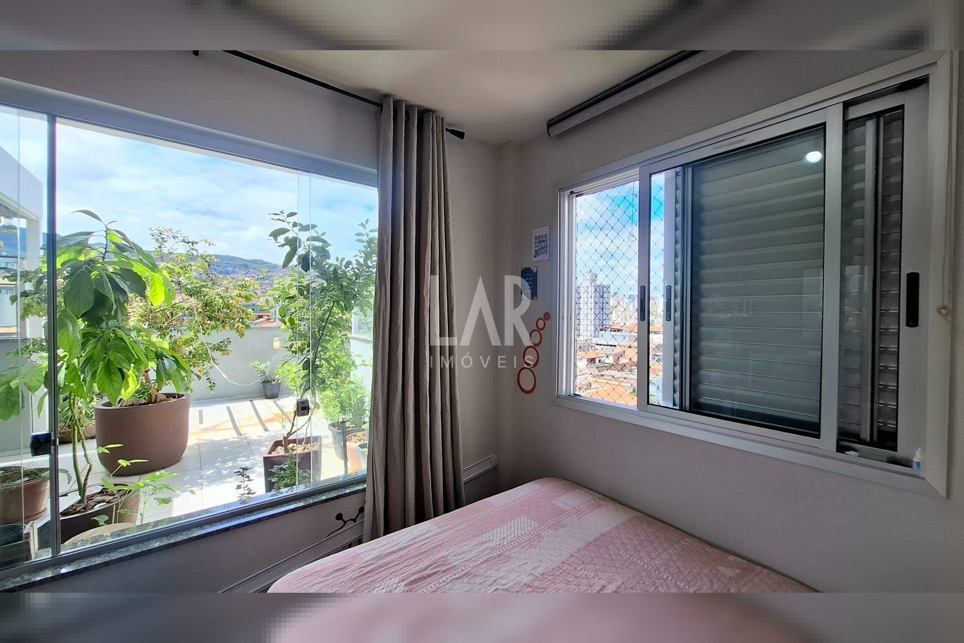 Apartamento de 2 quartos à venda, Santa Efigênia, Belo Horizonte - MG