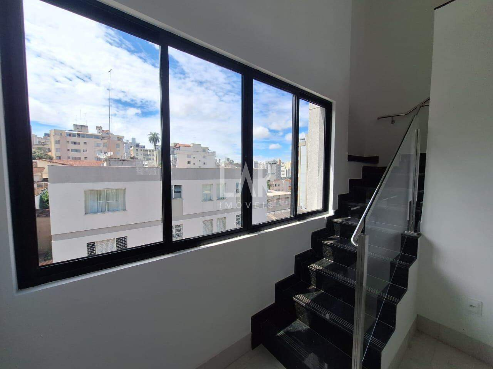 France - Alto Barroca - Belo Horizonte, MG