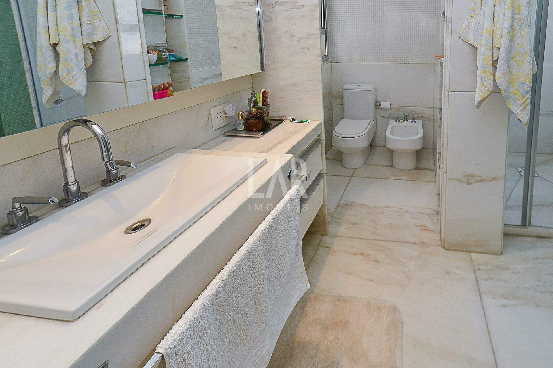 Apartamento de 4 quartos para alugar, Belvedere, Belo Horizonte - MG