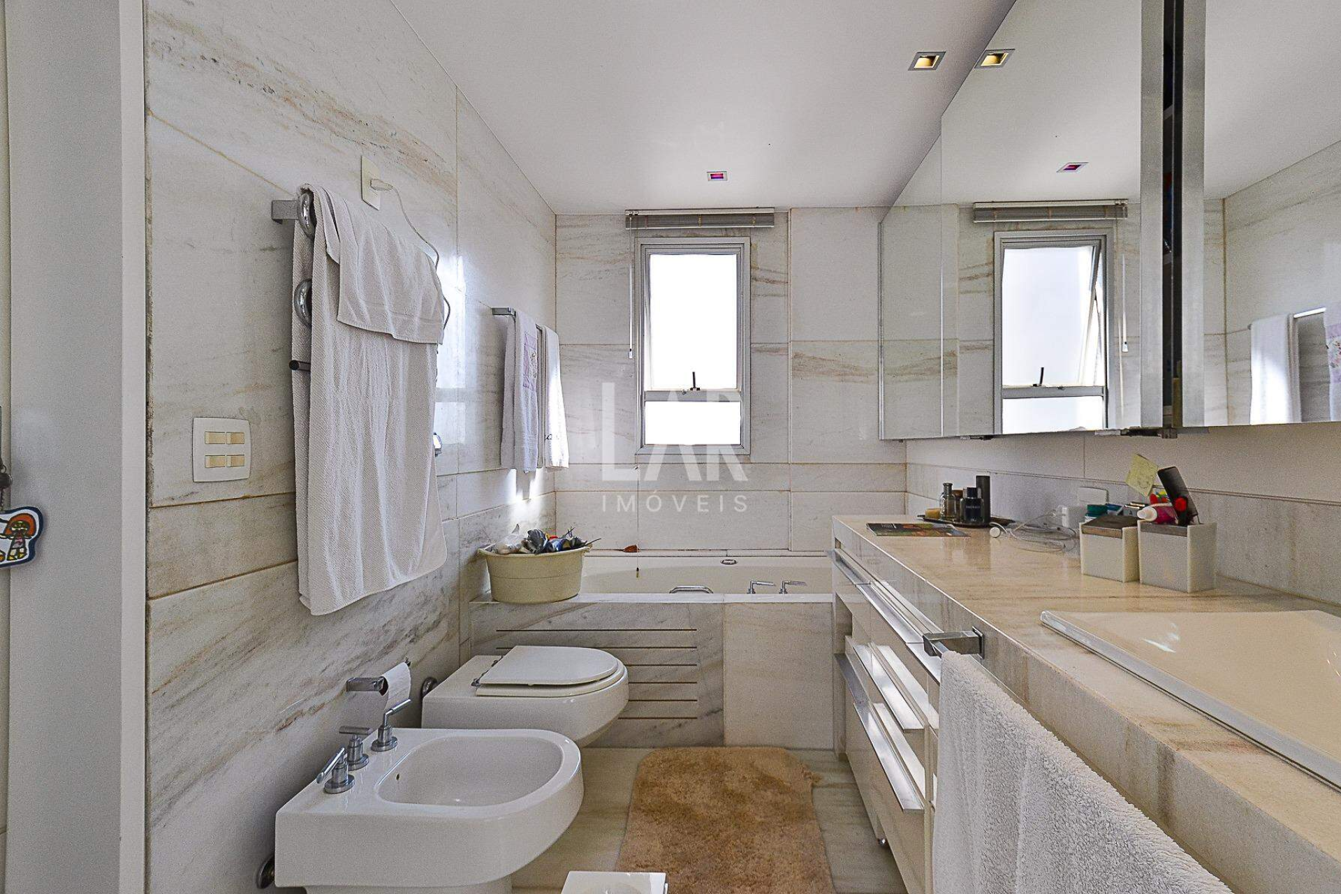 Apartamento de 4 quartos para alugar, Belvedere, Belo Horizonte - MG