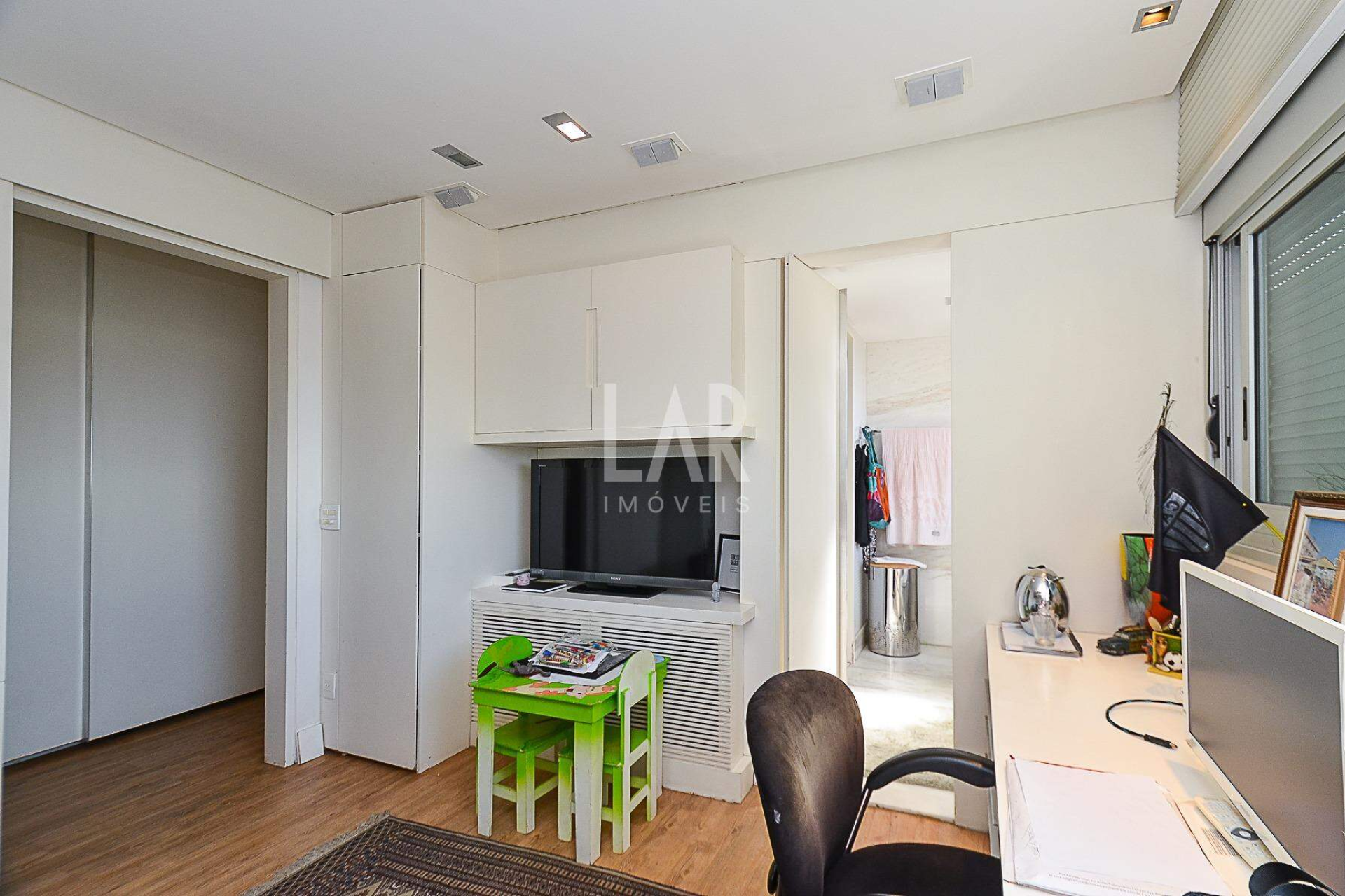 Apartamento de 4 quartos para alugar, Belvedere, Belo Horizonte - MG