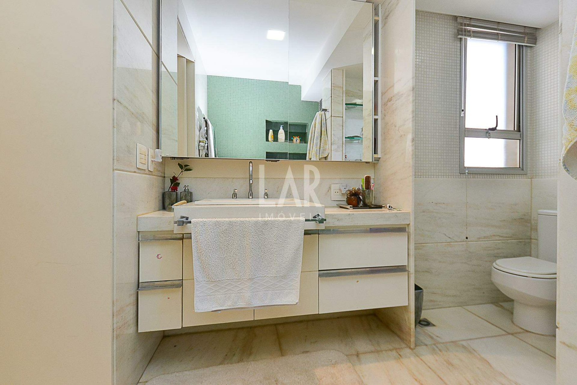 Apartamento de 4 quartos para alugar, Belvedere, Belo Horizonte - MG