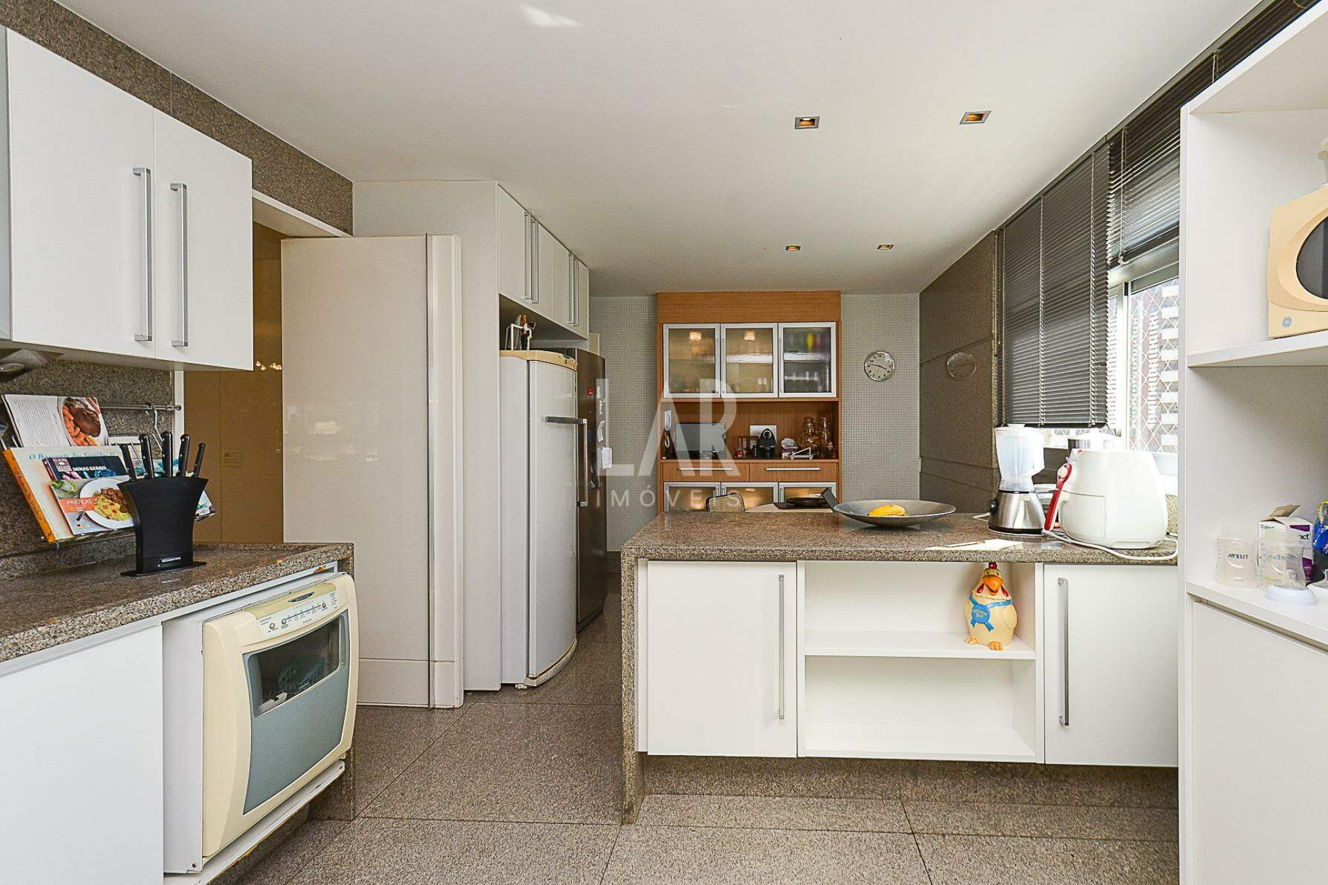 Apartamento de 4 quartos para alugar, Belvedere, Belo Horizonte - MG