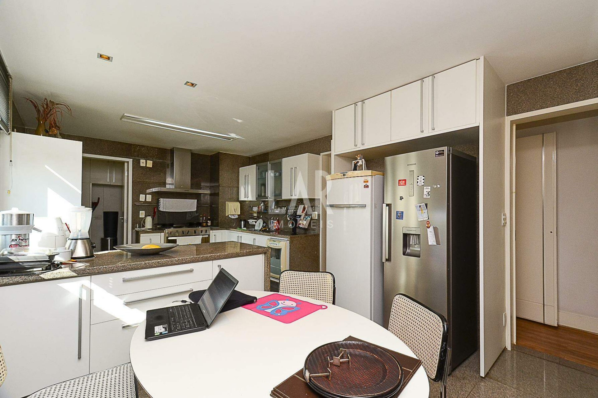 Apartamento de 4 quartos para alugar, Belvedere, Belo Horizonte - MG