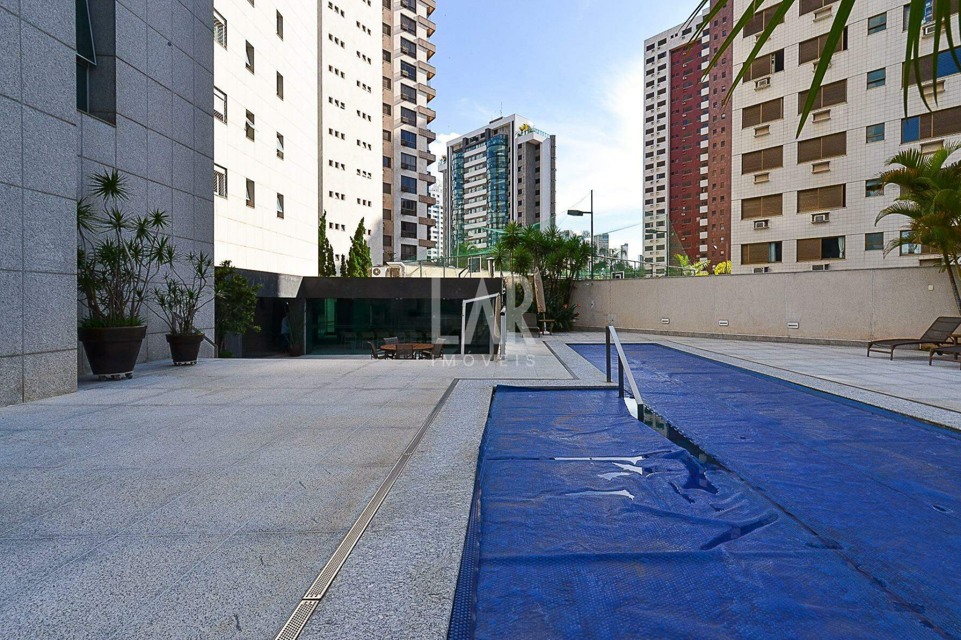 Apartamento de 4 quartos para alugar, Belvedere, Belo Horizonte - MG