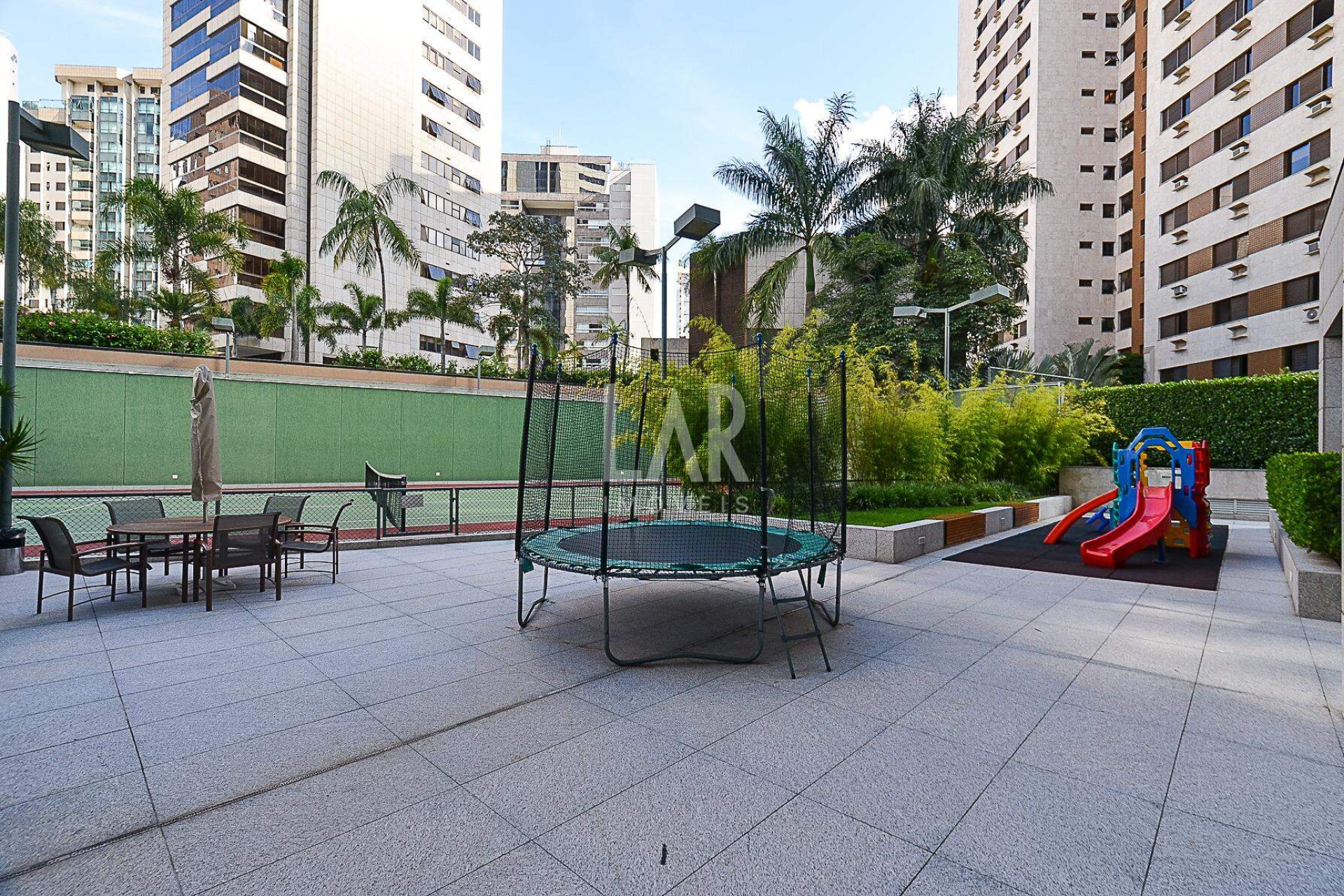 Apartamento de 4 quartos para alugar, Belvedere, Belo Horizonte - MG