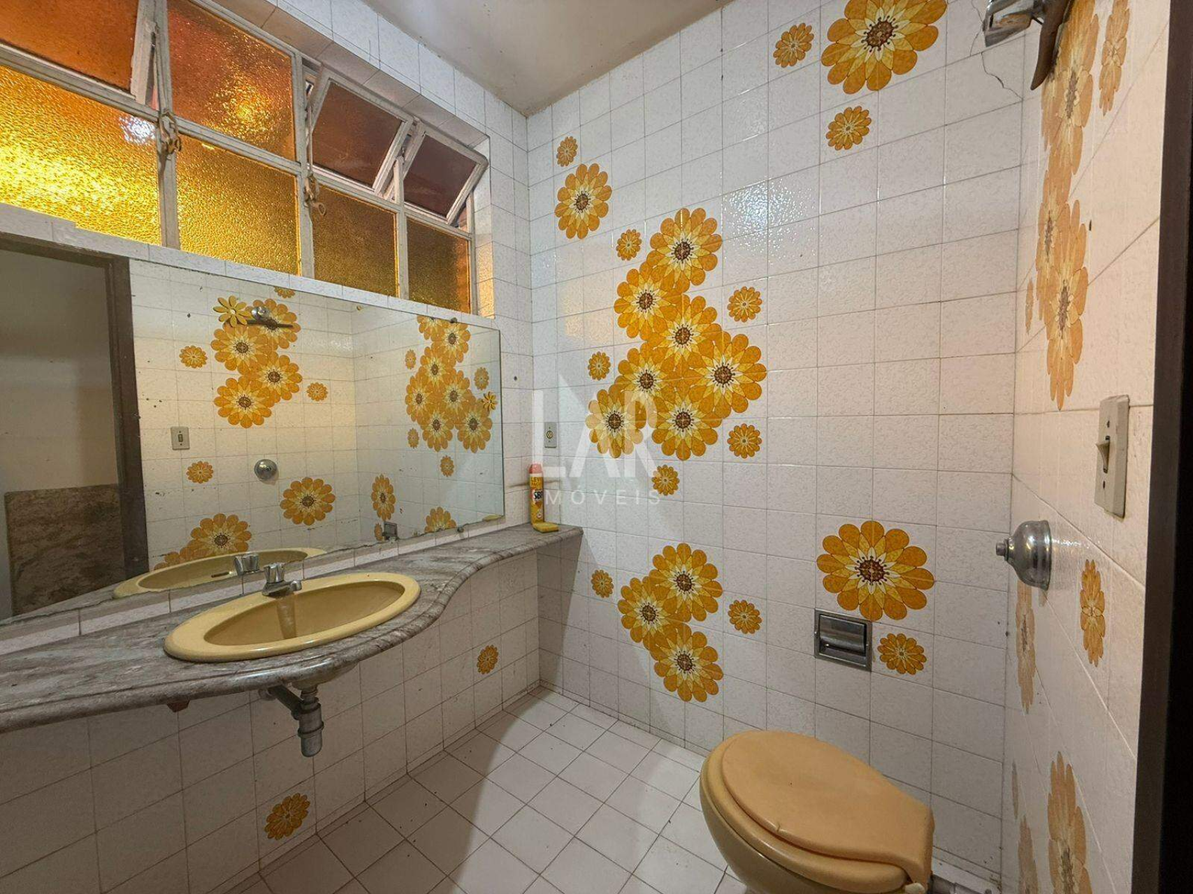 Casa de 5 quartos à venda, Santa Mônica, Belo Horizonte - MG