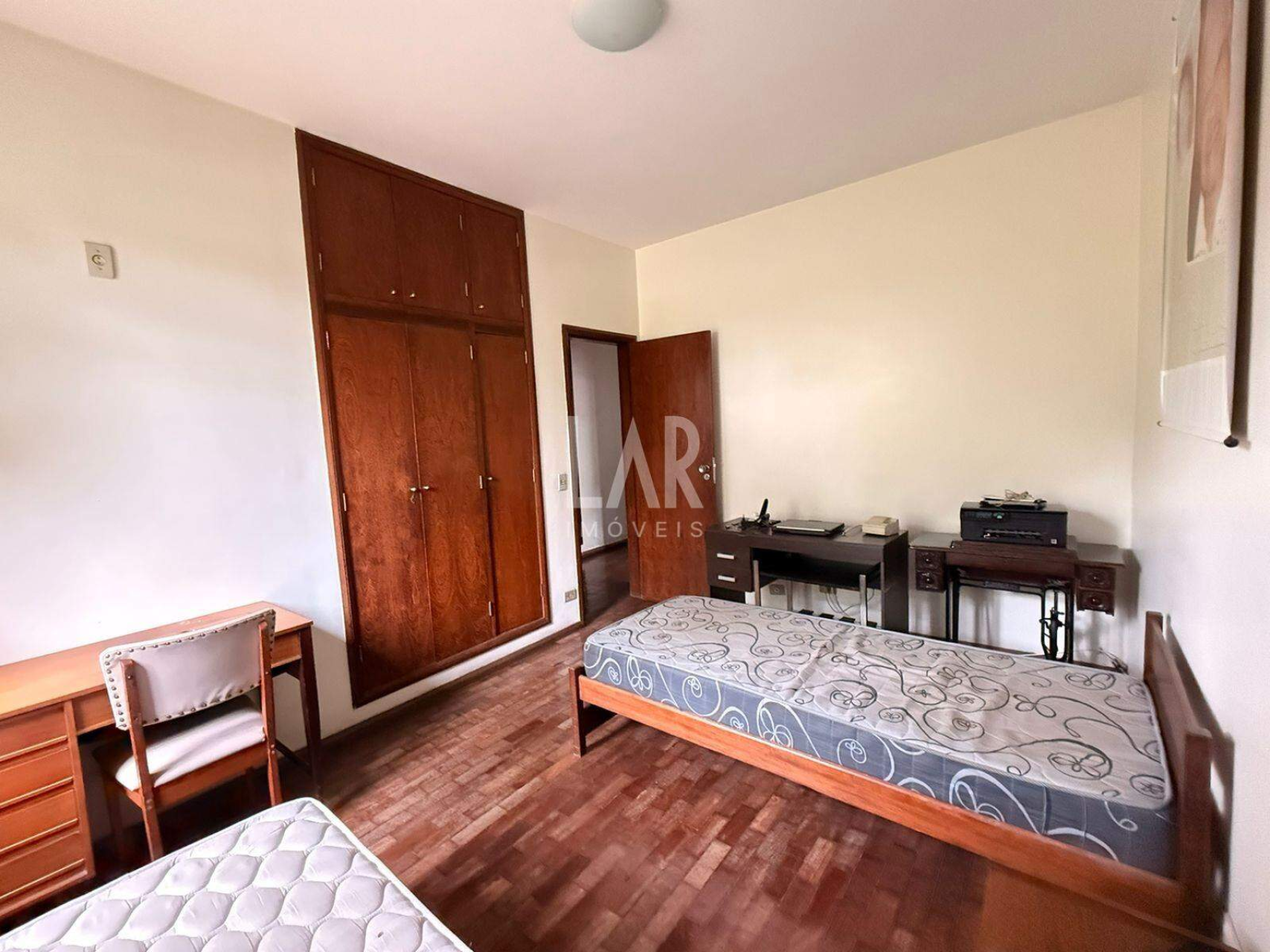 Casa de 4 quartos à venda, Itapoã, Belo Horizonte - MG