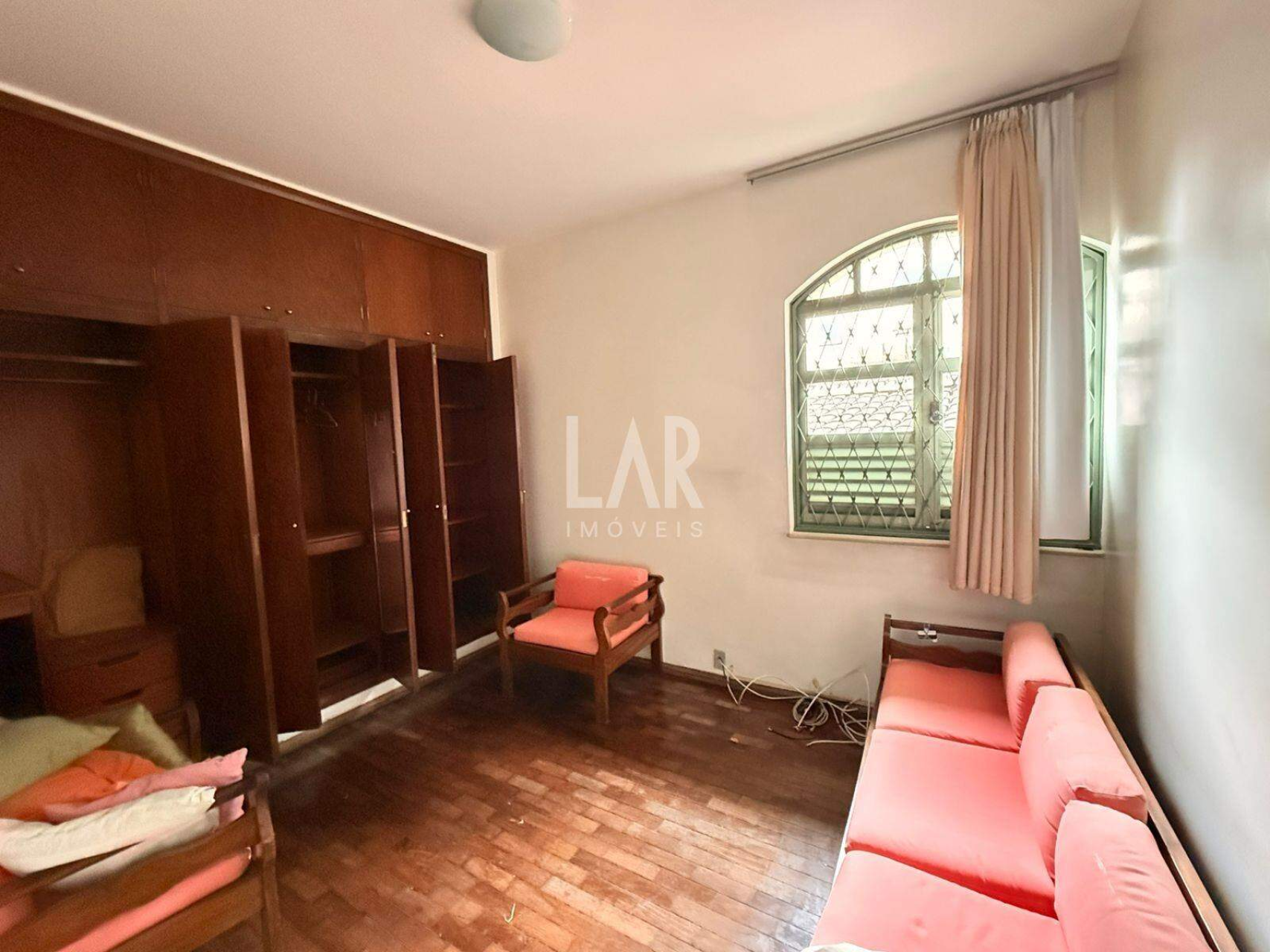 Casa de 4 quartos à venda, Itapoã, Belo Horizonte - MG