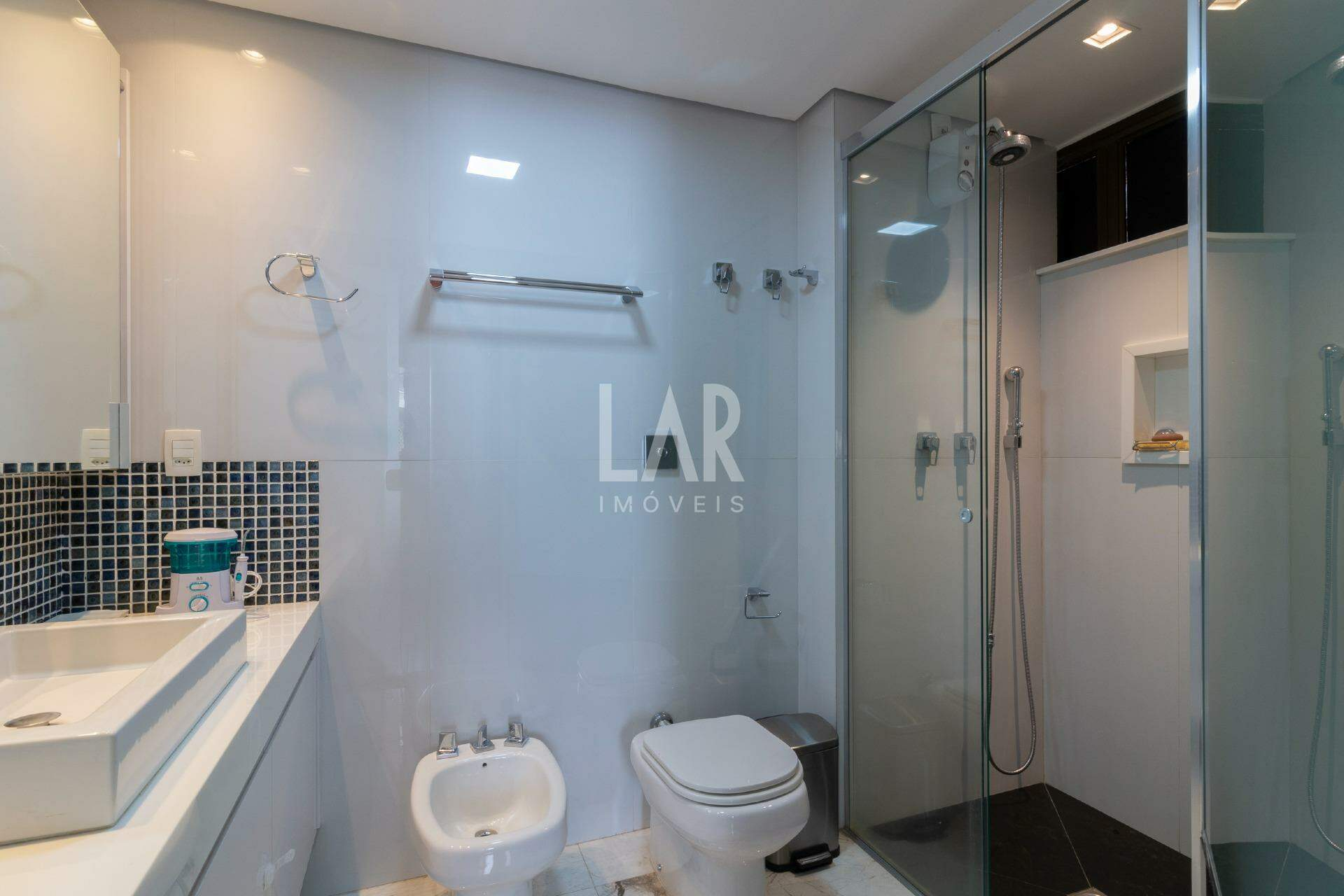 Apartamento de 3 quartos para alugar, Lourdes, Belo Horizonte - MG