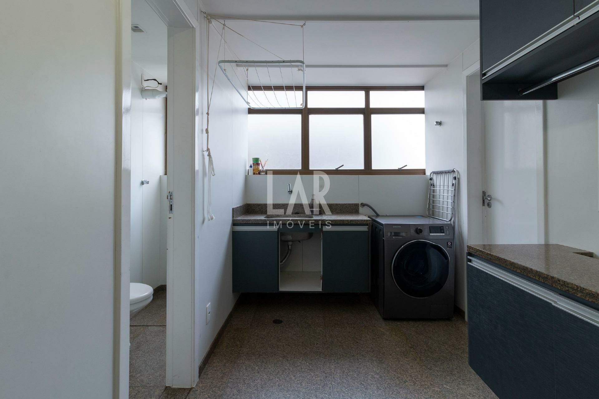 Apartamento de 3 quartos para alugar, Lourdes, Belo Horizonte - MG