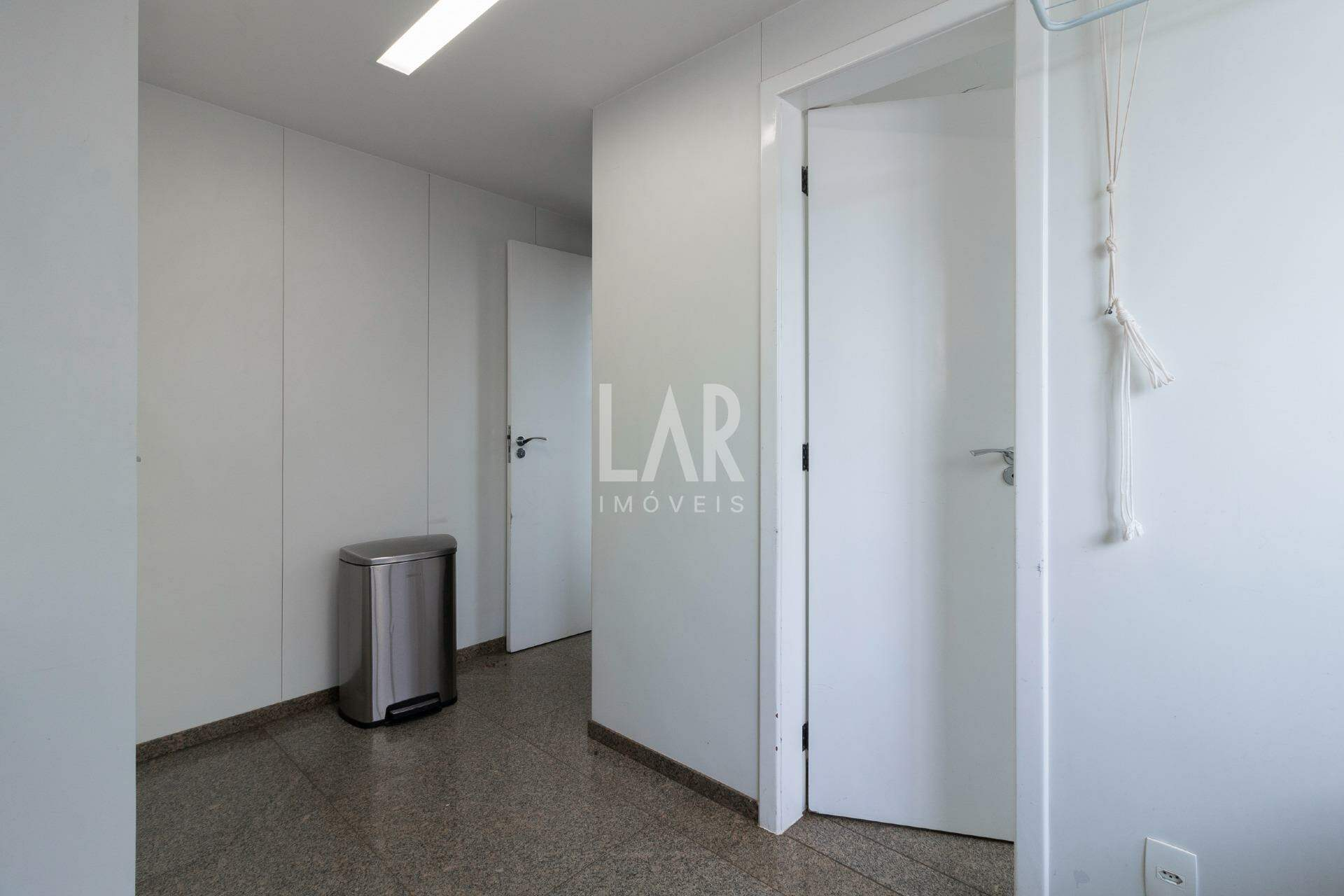 Apartamento de 3 quartos para alugar, Lourdes, Belo Horizonte - MG