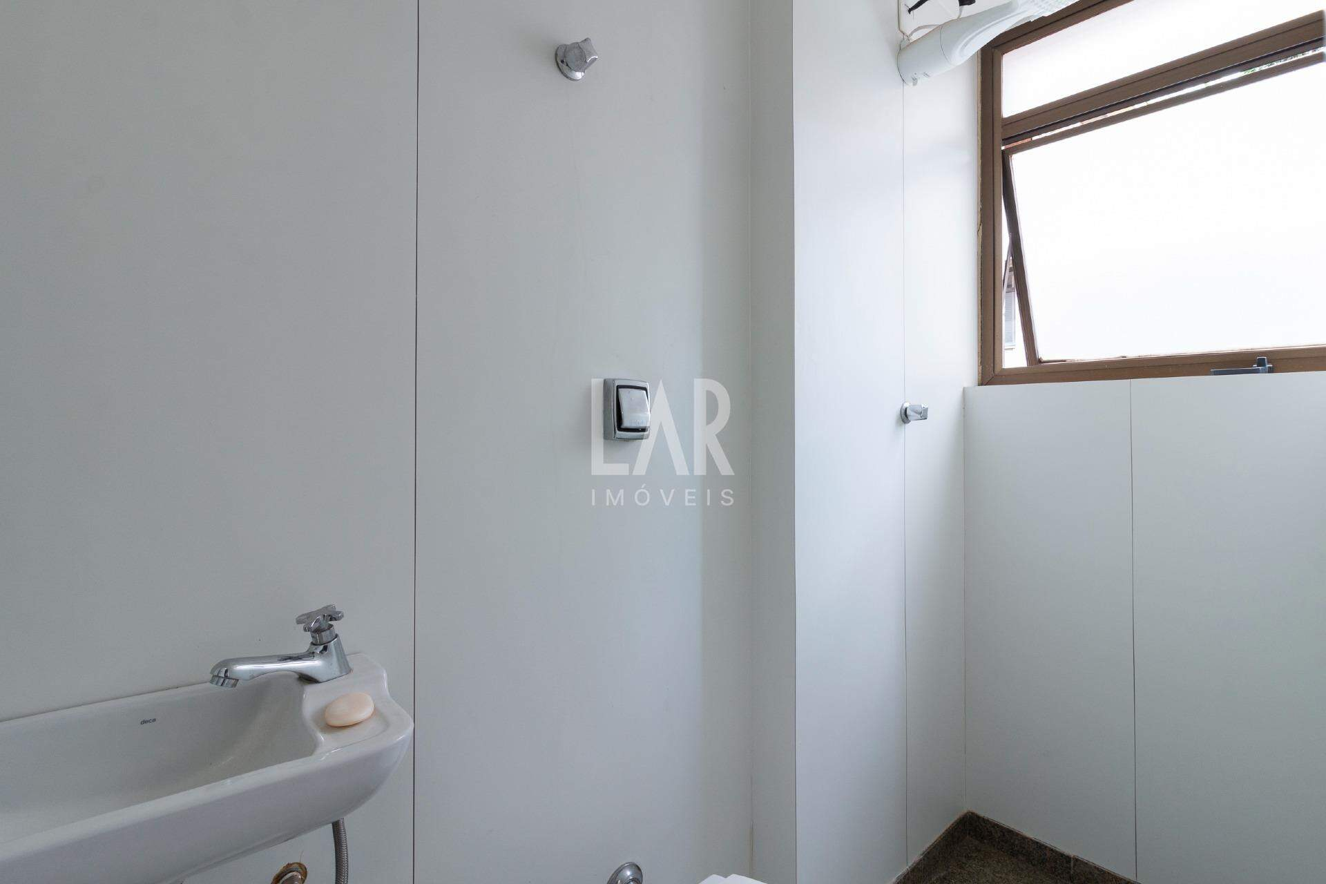 Apartamento de 3 quartos para alugar, Lourdes, Belo Horizonte - MG