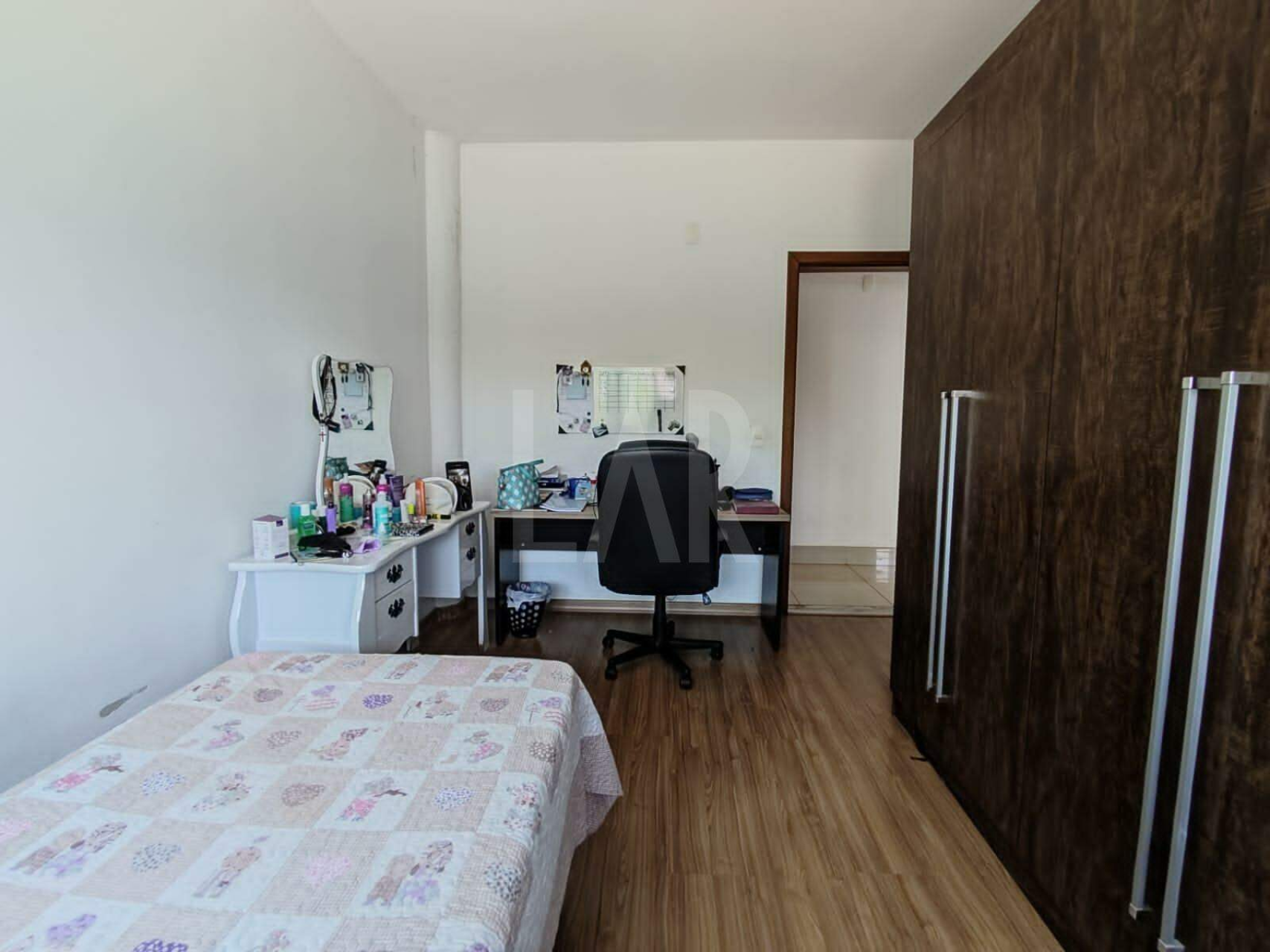 Casa Comercial de 4 quartos para alugar, Estoril, Belo Horizonte - MG