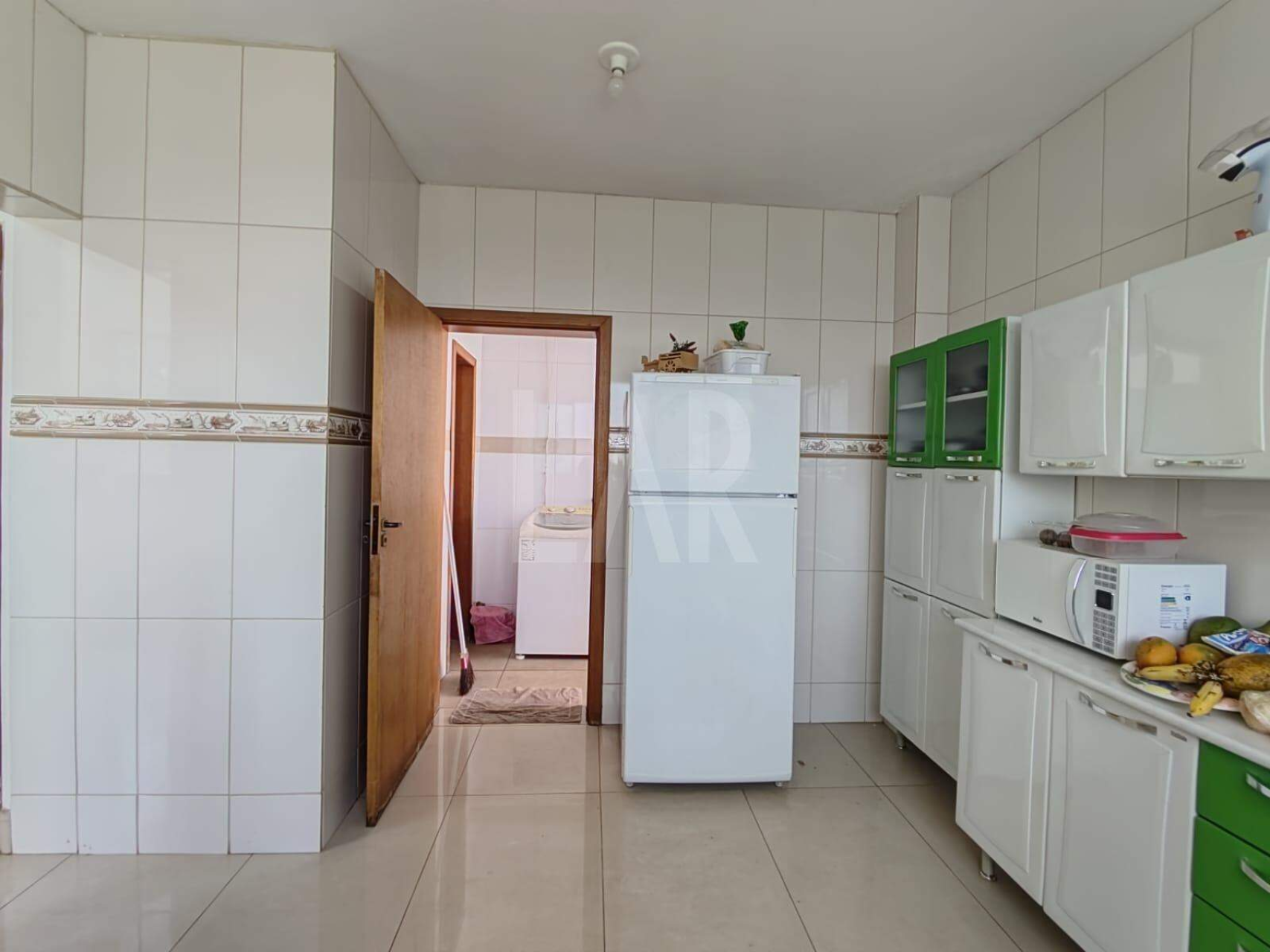 Casa Comercial de 4 quartos para alugar, Estoril, Belo Horizonte - MG