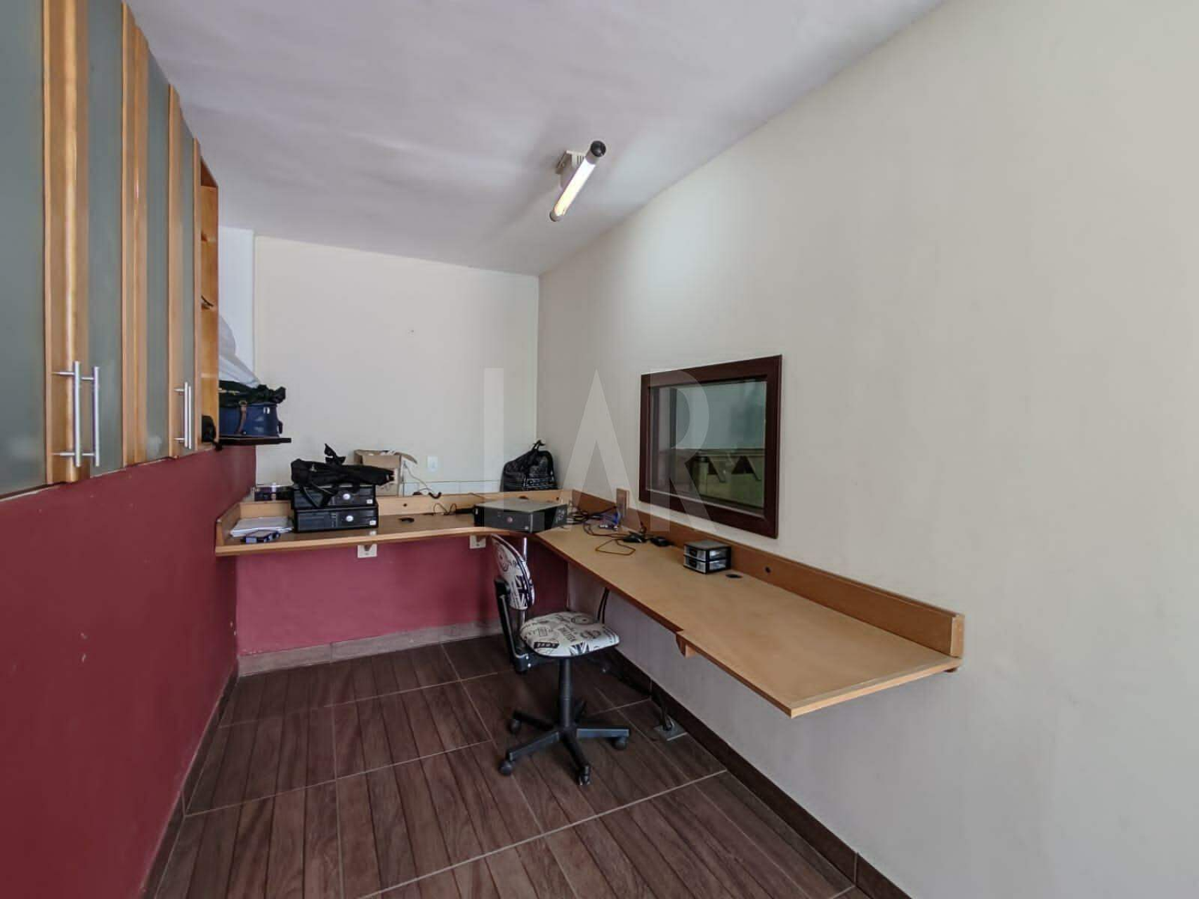 Casa Comercial de 4 quartos para alugar, Estoril, Belo Horizonte - MG
