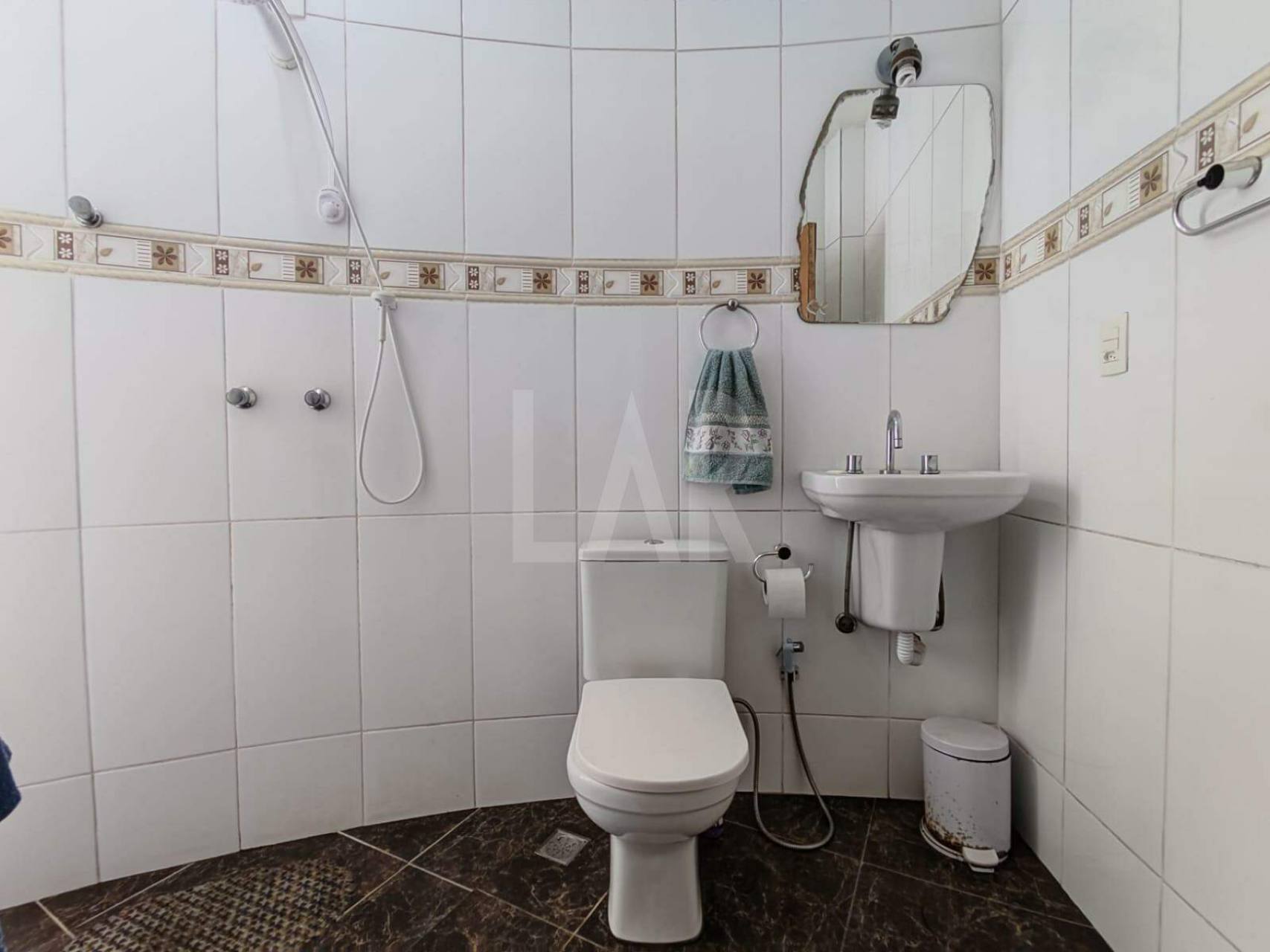 Casa Comercial de 4 quartos para alugar, Estoril, Belo Horizonte - MG