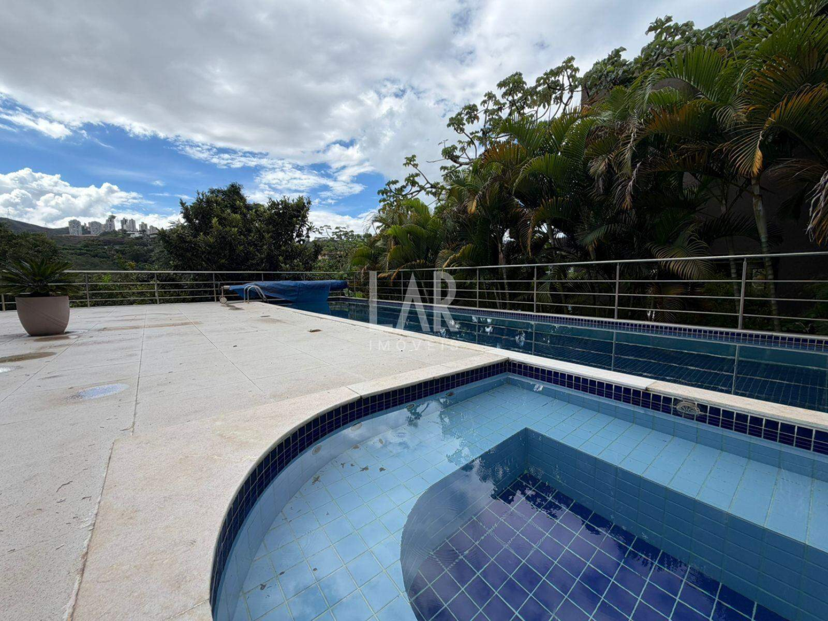 Casa em Condomínio de 4 quartos à venda, Vale dos Cristais, Nova Lima - MG