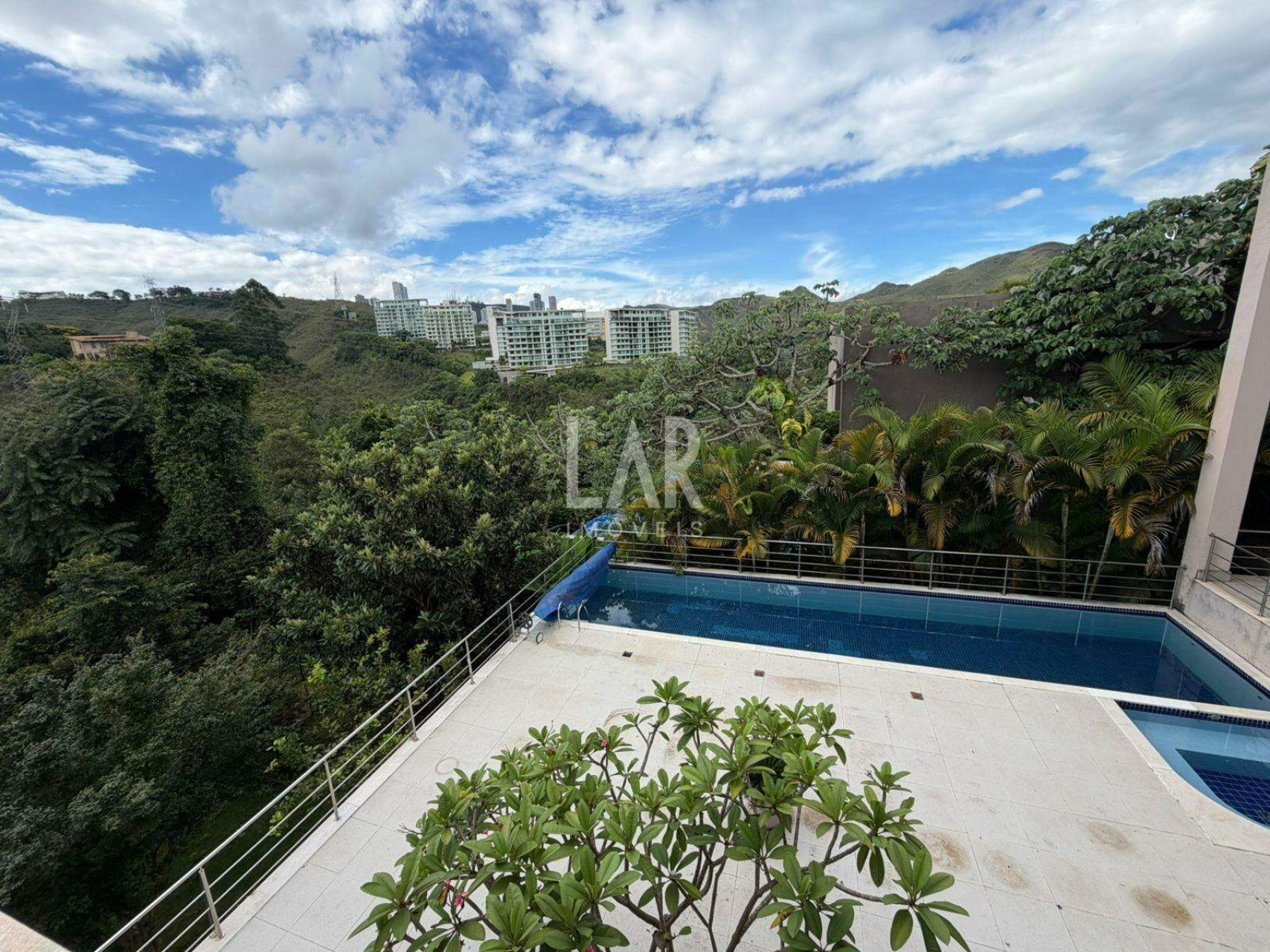 Casa em Condomínio de 4 quartos à venda, Vale dos Cristais, Nova Lima - MG