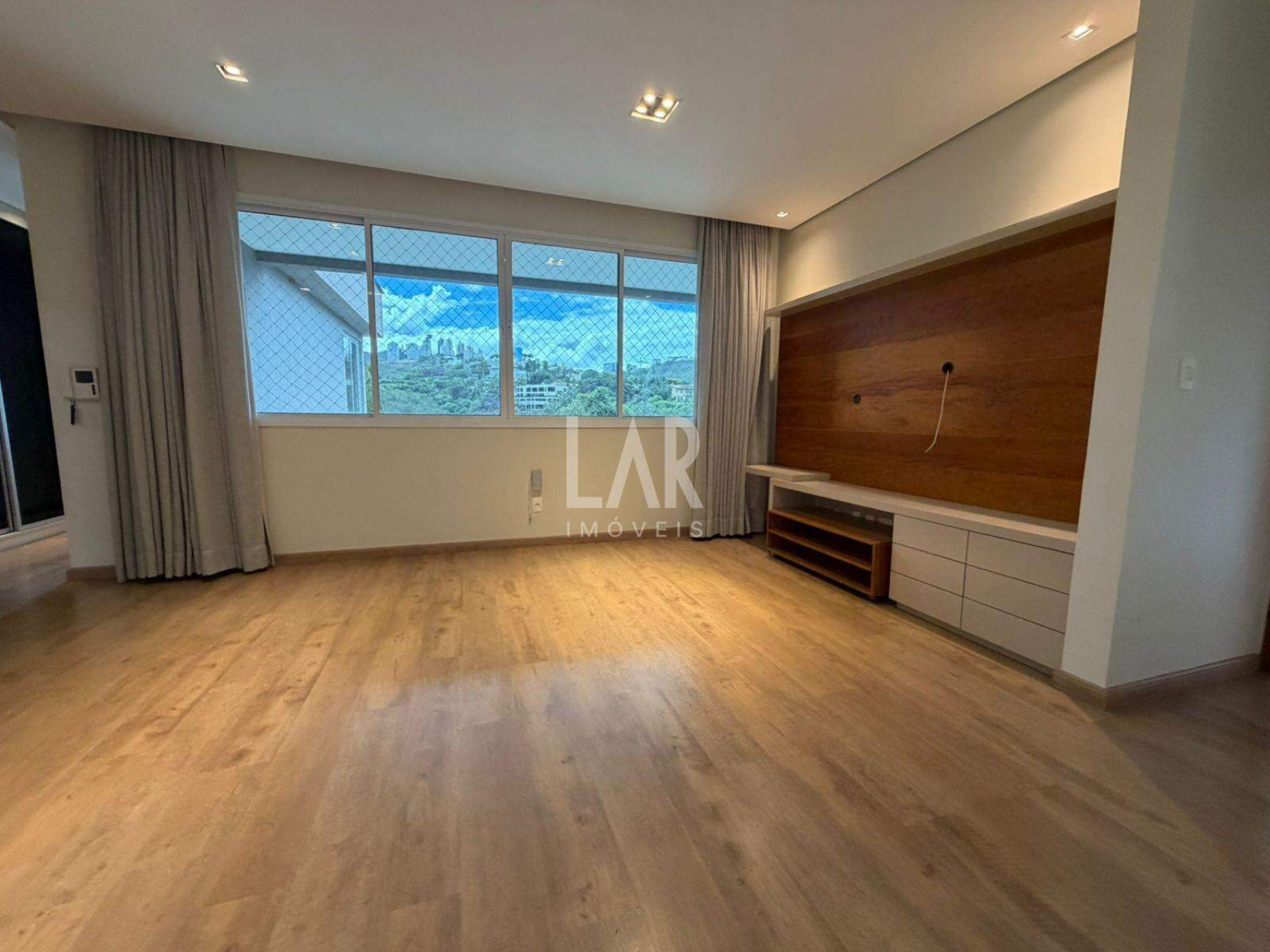 Casa em Condomínio de 4 quartos à venda, Vale dos Cristais, Nova Lima - MG