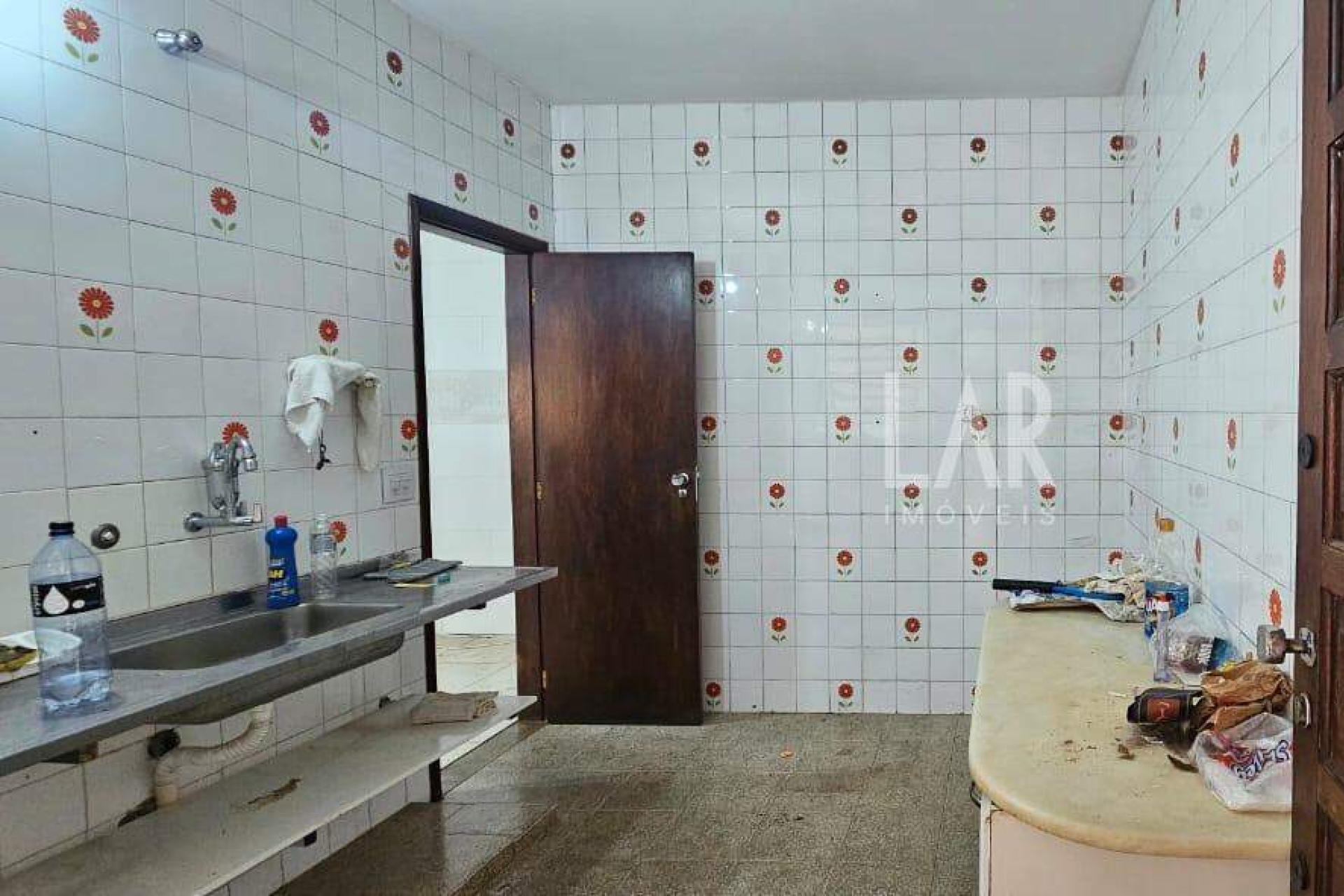 Casa de 6 quartos à venda, Carlos Prates, Belo Horizonte - MG