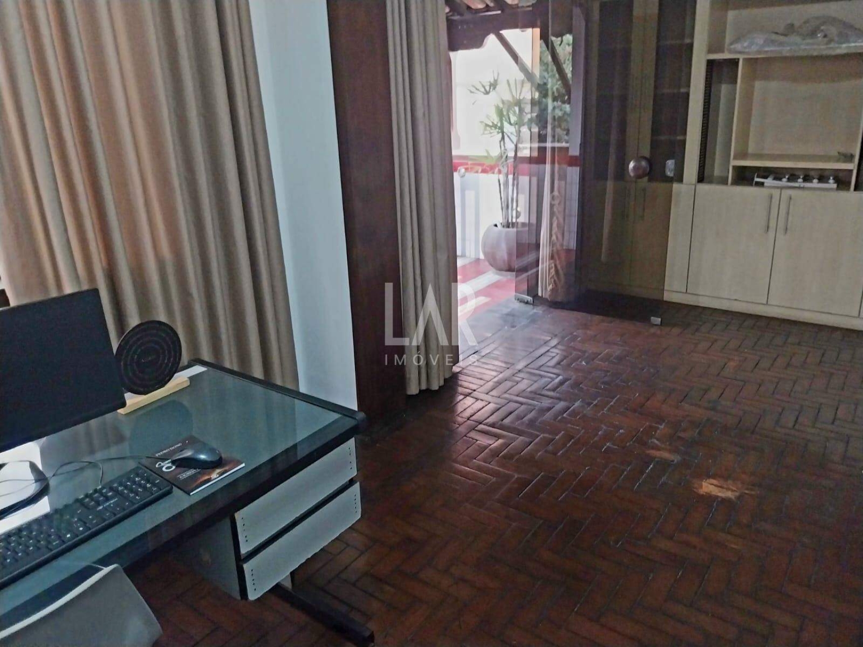 Casa de 3 quartos à venda, Santa Tereza, Belo Horizonte - MG