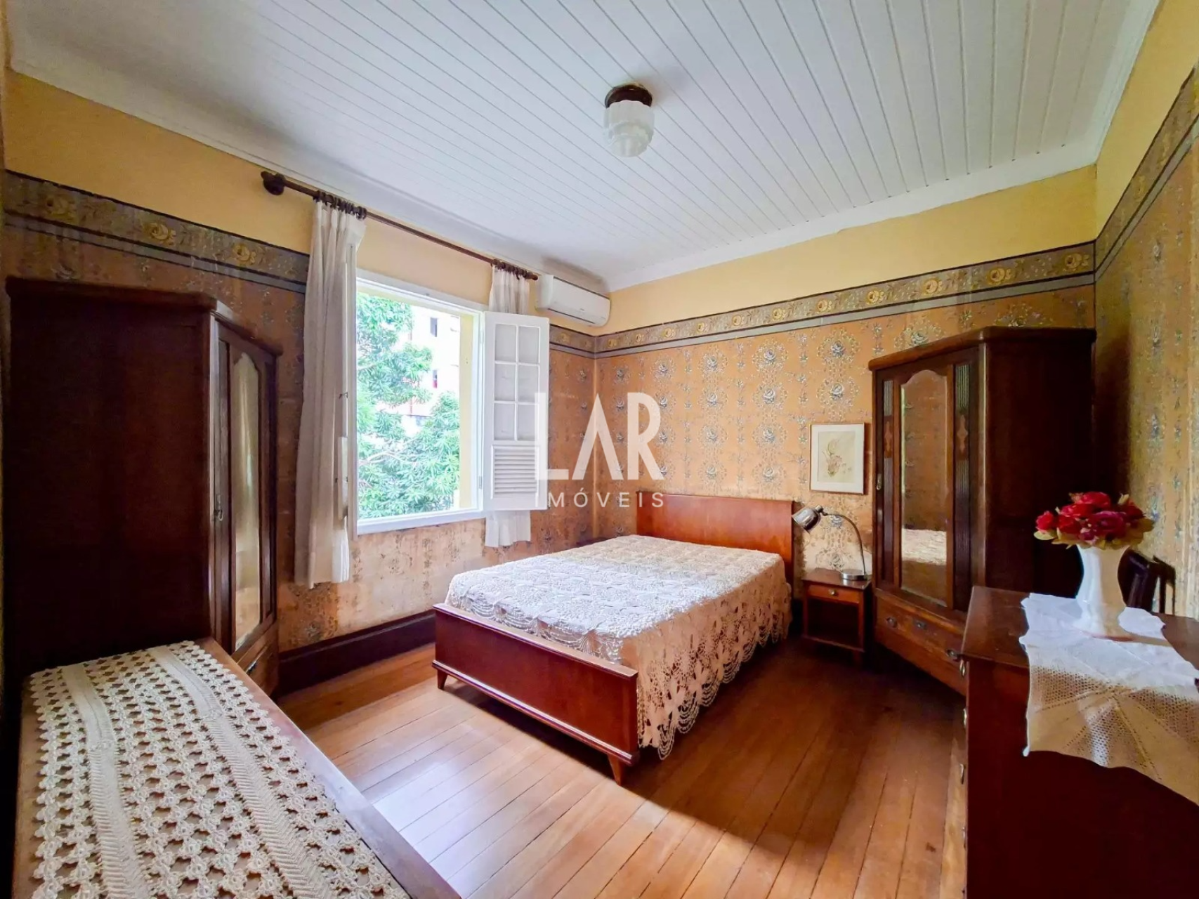Casa de 6 quartos à venda, Lourdes, Belo Horizonte - MG